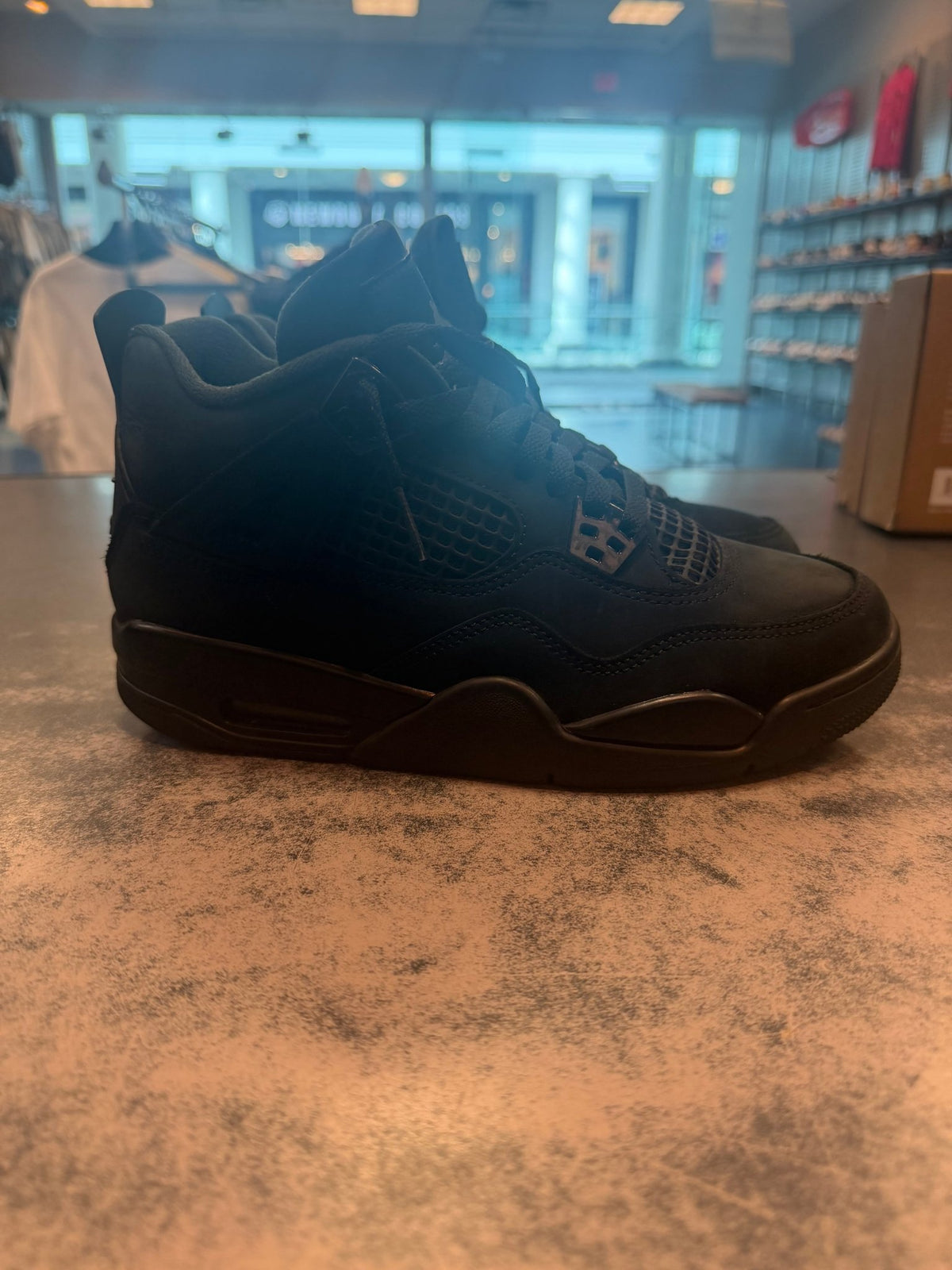 Jordan 4 Retro Black Cat (2025) (GS) Size 6.5Y Preowned (No Box) - Hype World