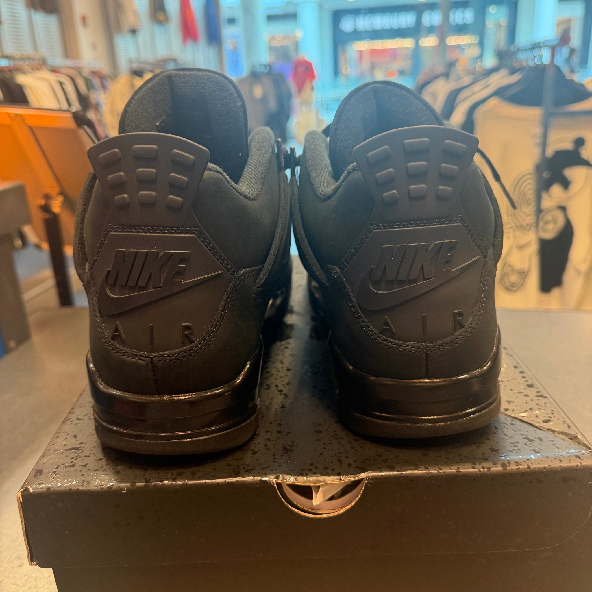 Jordan 4 Retro Black Cat (2025) Size 12 Preowned - Hype World