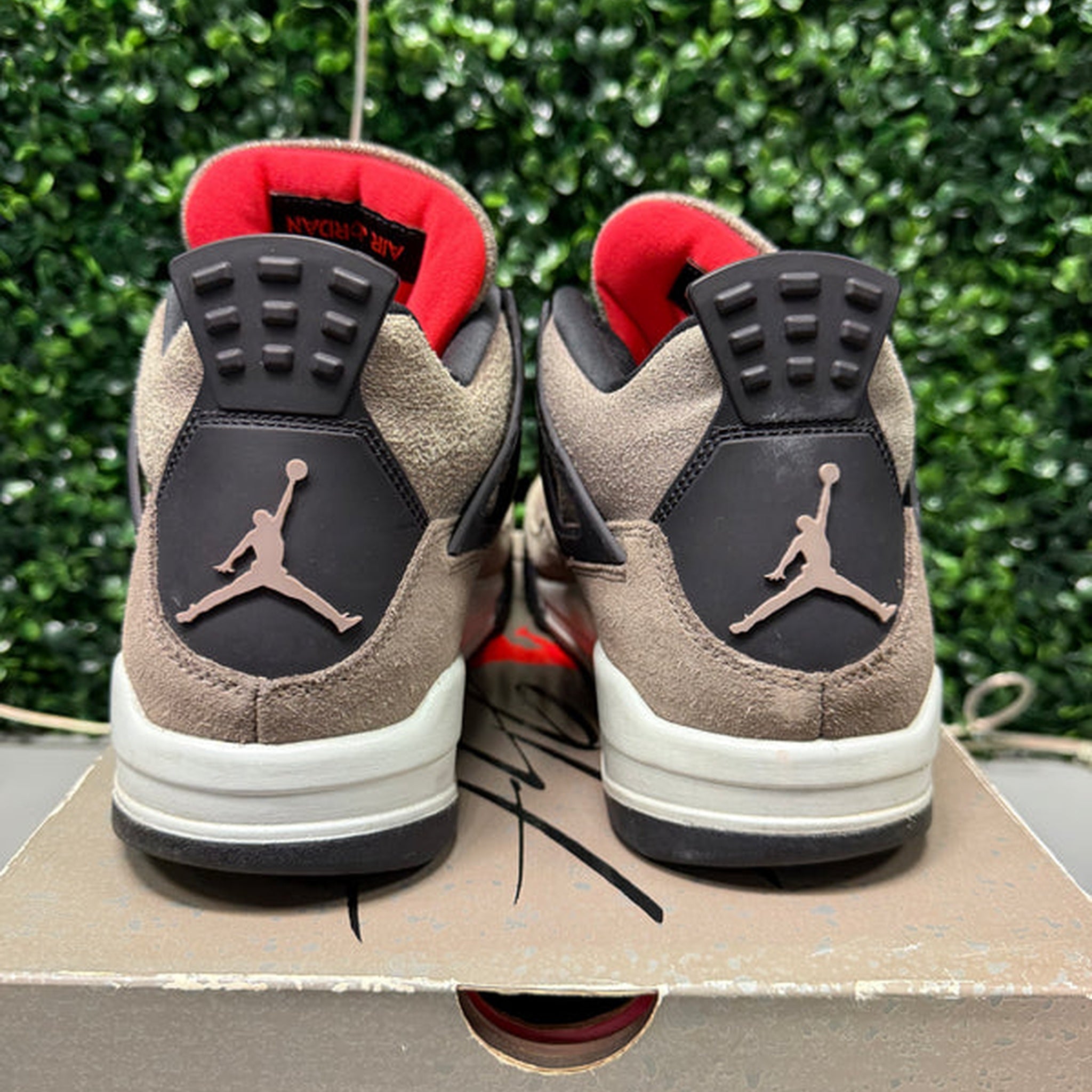 Jordan 4 "Taupe Haze" Size 10.5 Preowned - Hype World