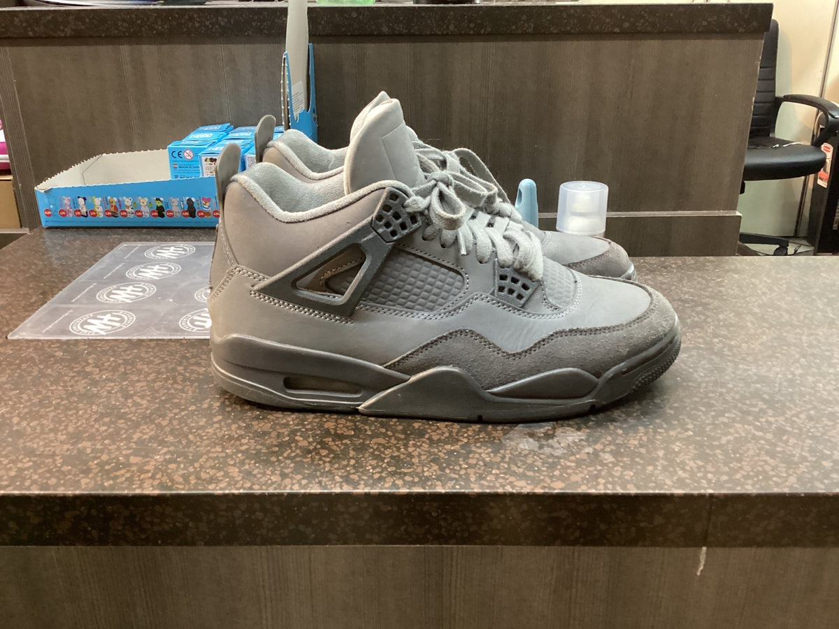 Jordan 4 “Wet Cement” Preowned Size 7.5 No Box - Hype World