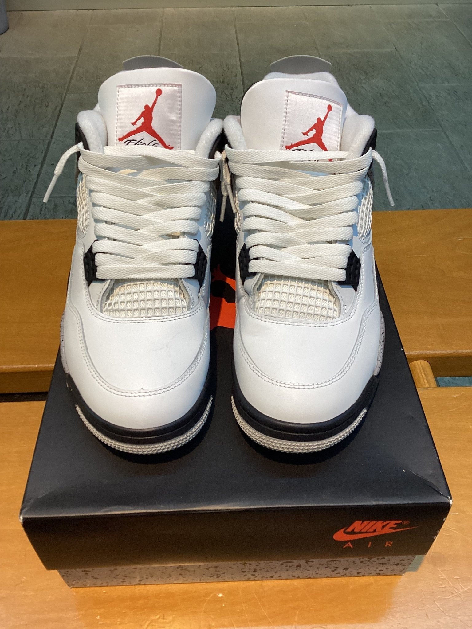 Jordan 4 “White Cement” Size 10.5 Preowned - Hype World