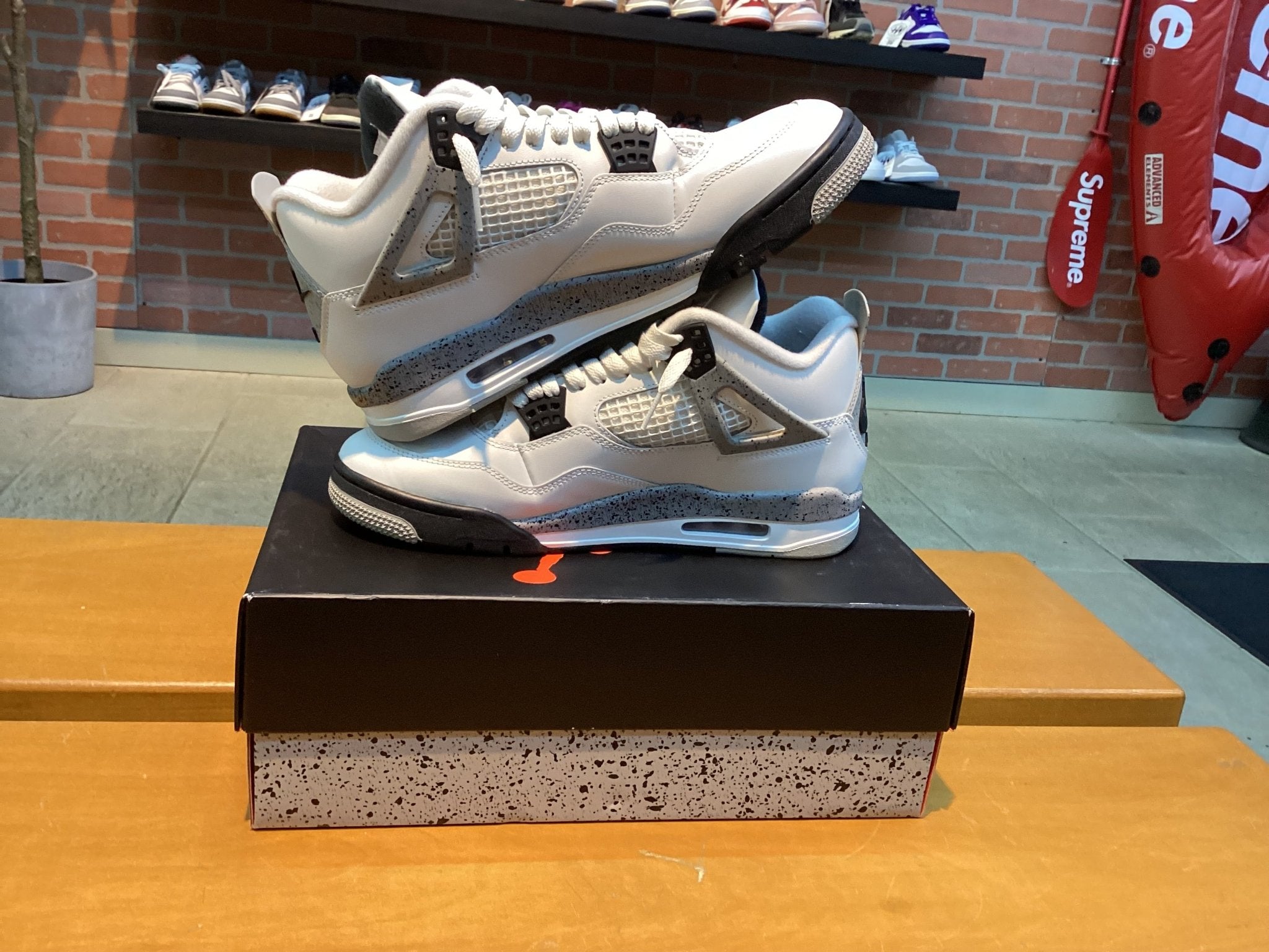 Jordan 4 “White Cement” Size 10.5 Preowned - Hype World