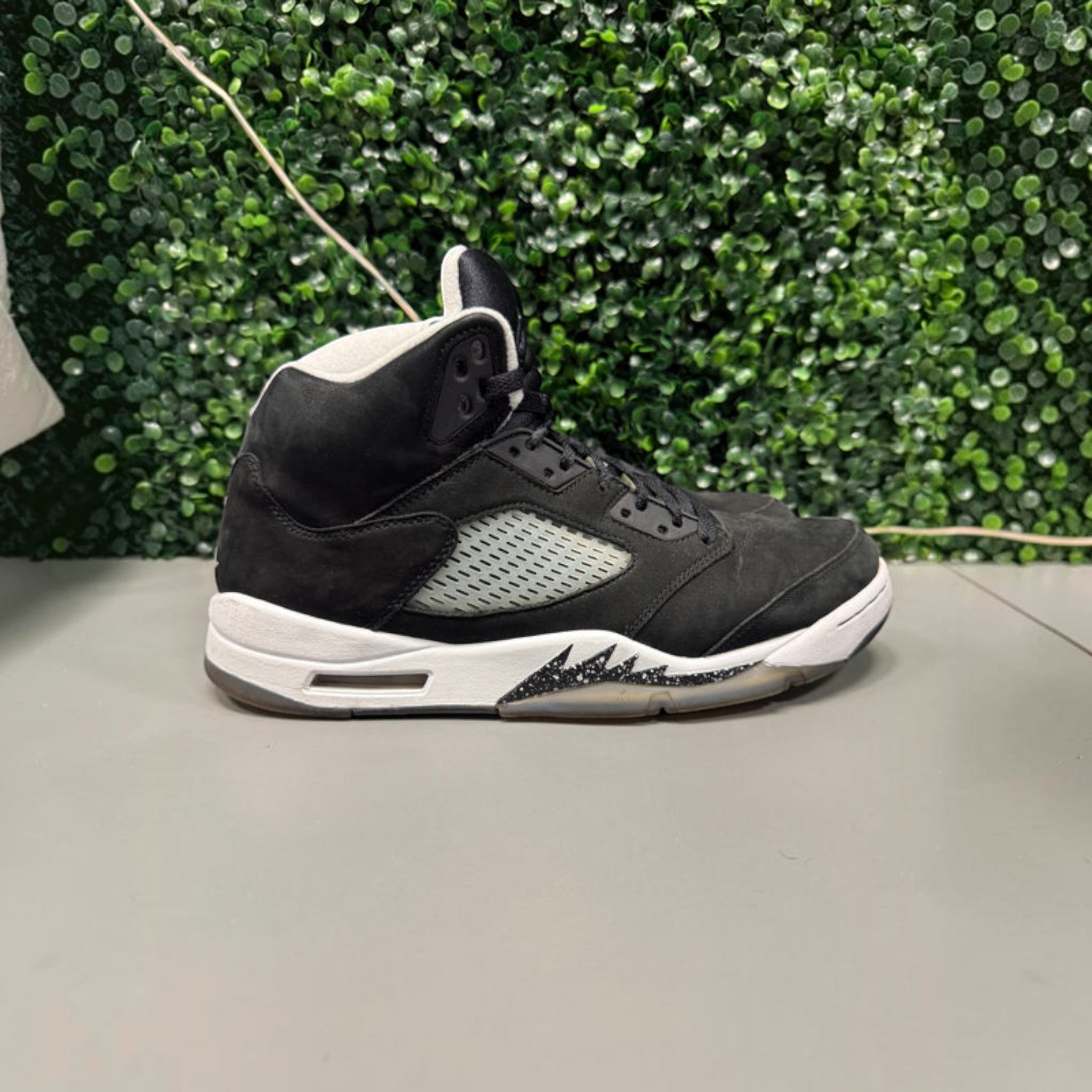 Jordan 5 "MoonLight" Size 11 Preowned - Hype World