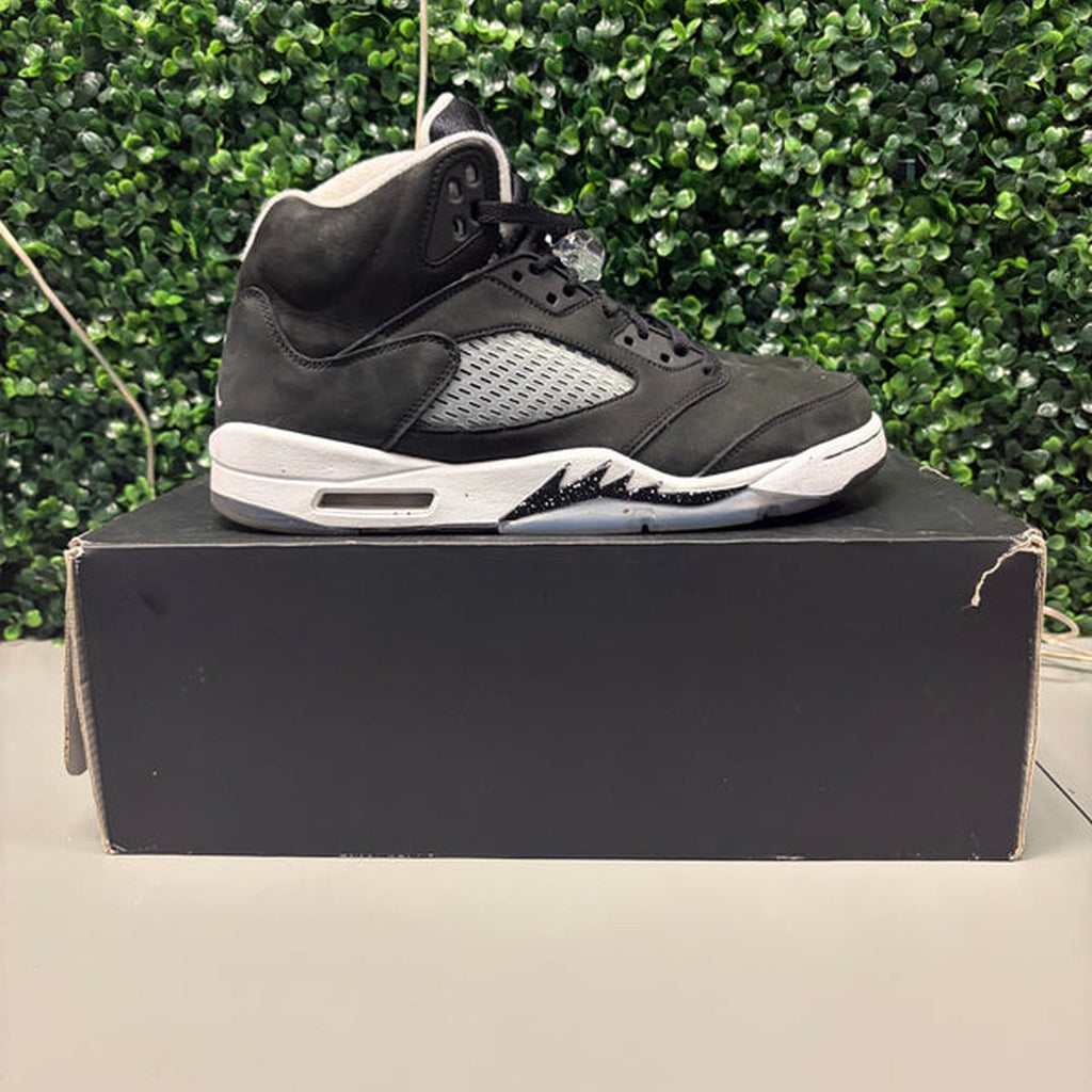 Jordan 5 Retro "Moonlight (2021)" Size 10.5 Preowned - Hype World
