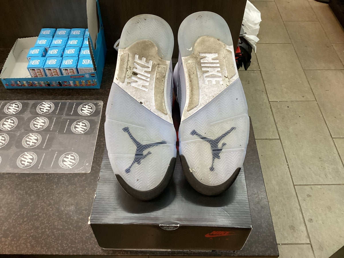 Jordan 5 “White Metallic” Preowned Size 10 - Hype World