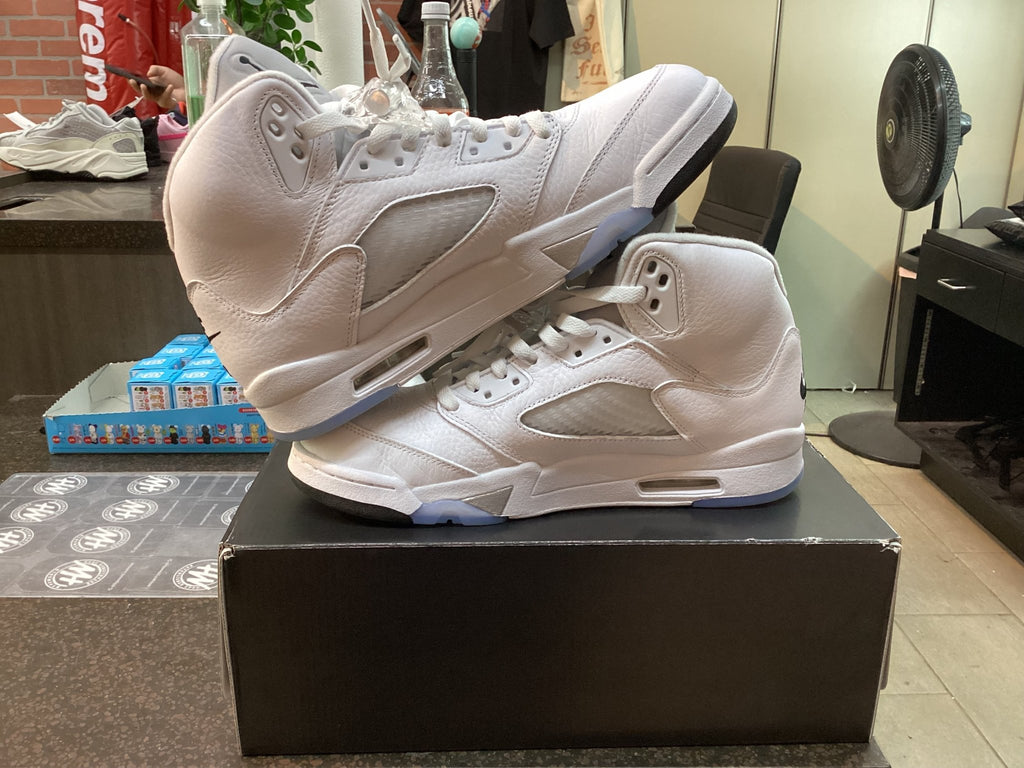 Jordan 5 “White Metallic” Preowned Size 10 - Hype World