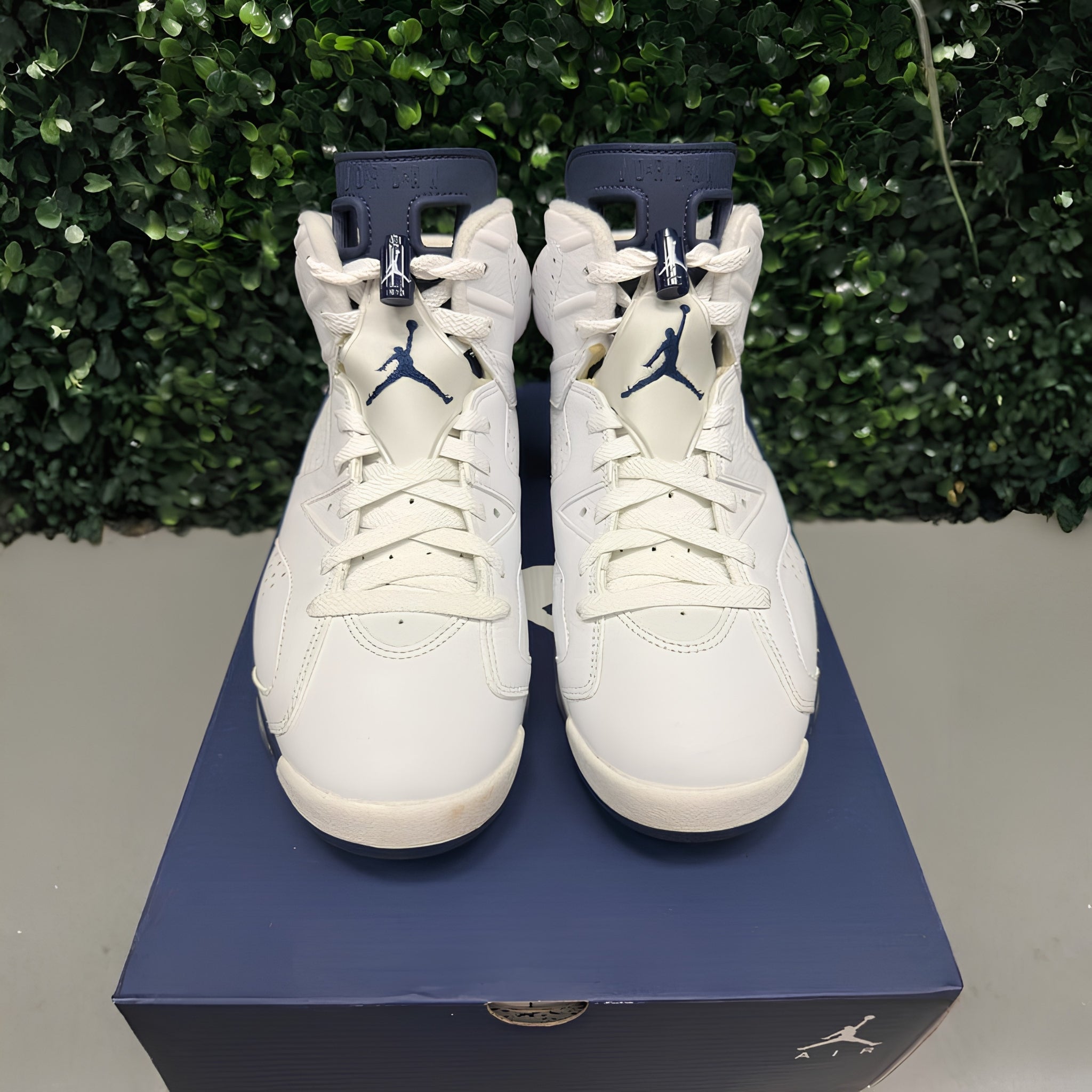 Jordan 6 "Midnight Navy" Size 8.5 Preowned - Hype World