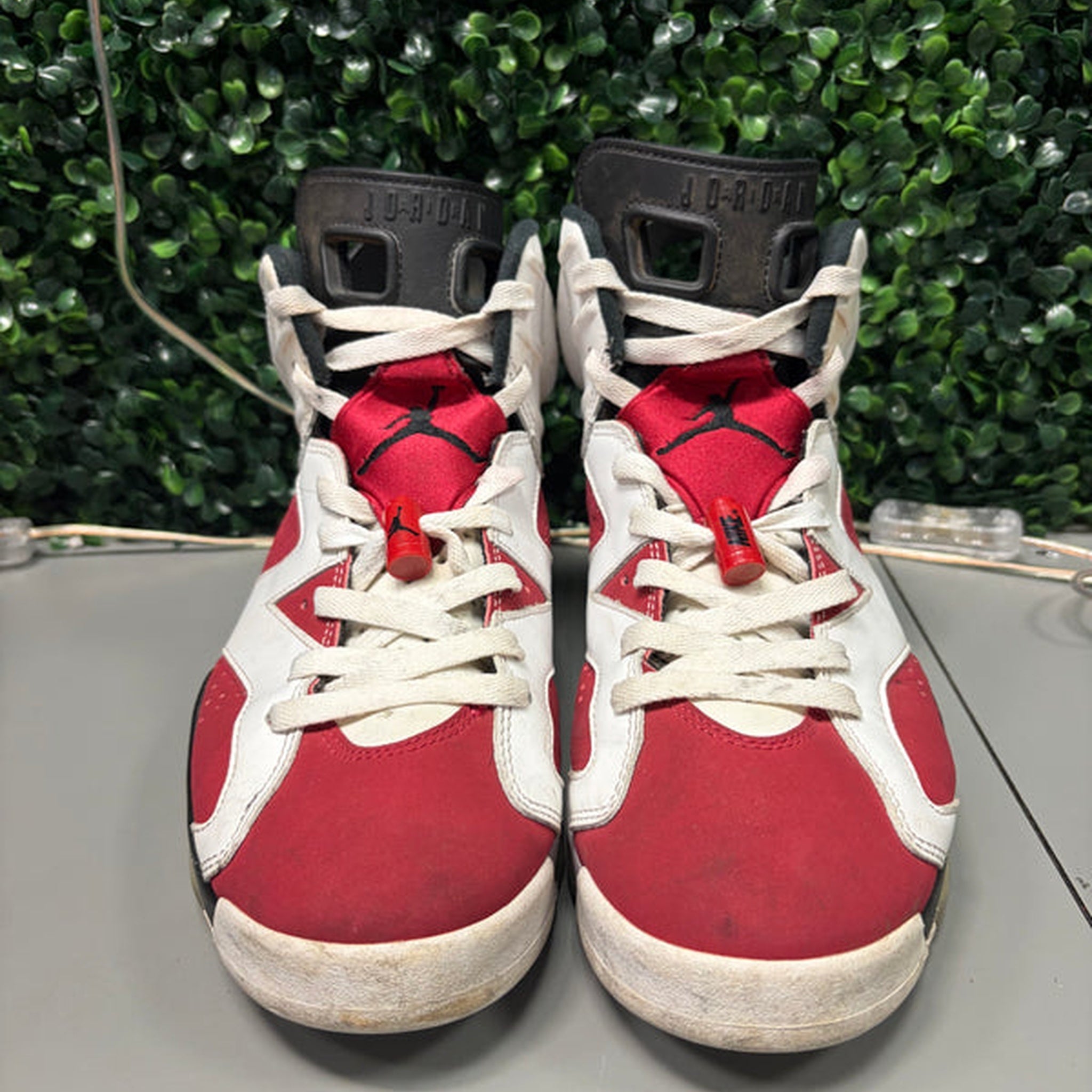 Jordan 6 Retro "Carmine" Size 9 Preowned - Hype World