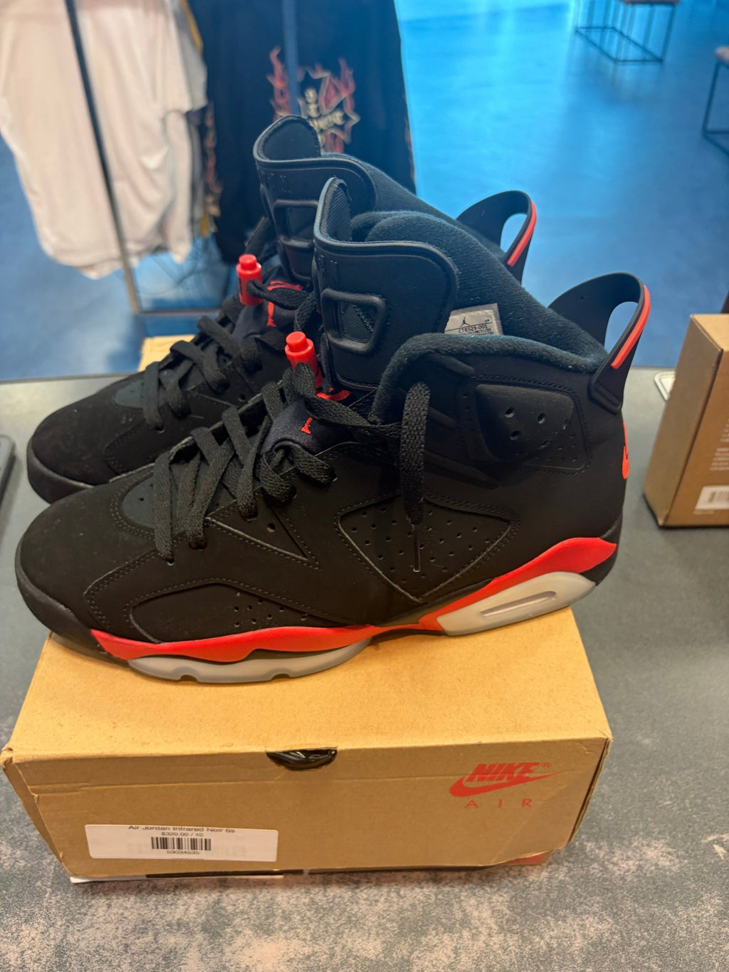 Jordan 6 Retro "Infrared Salesman" Size 10 Preowned - Hype World