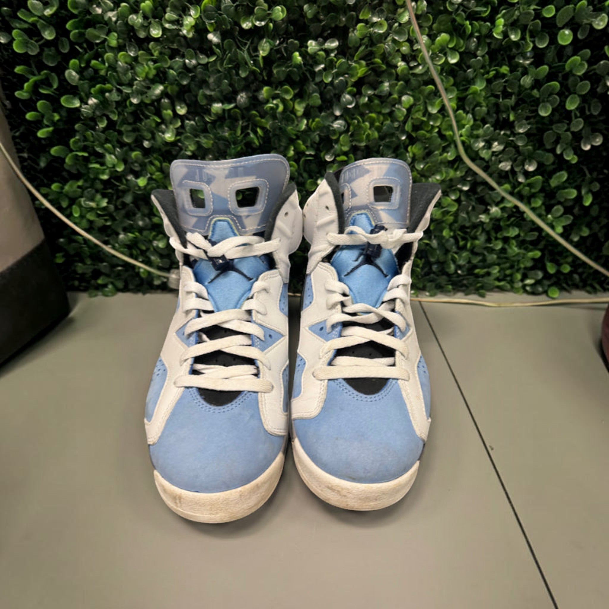 Jordan 6 "UNC" Size 8.5 Preowned - Hype World