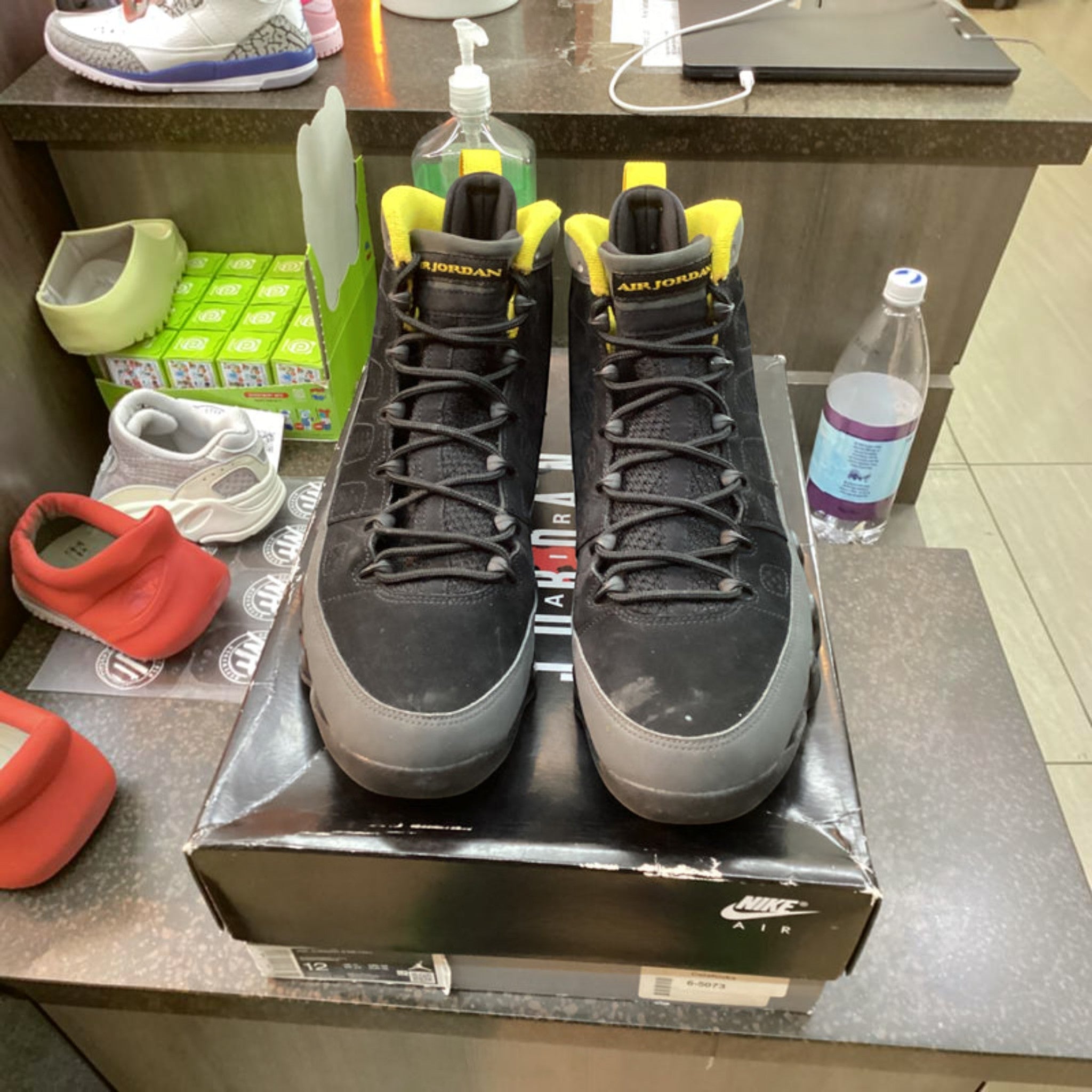 Jordan 9 “Dark Charcoal University Gold” Size 12 Preowned - Hype World