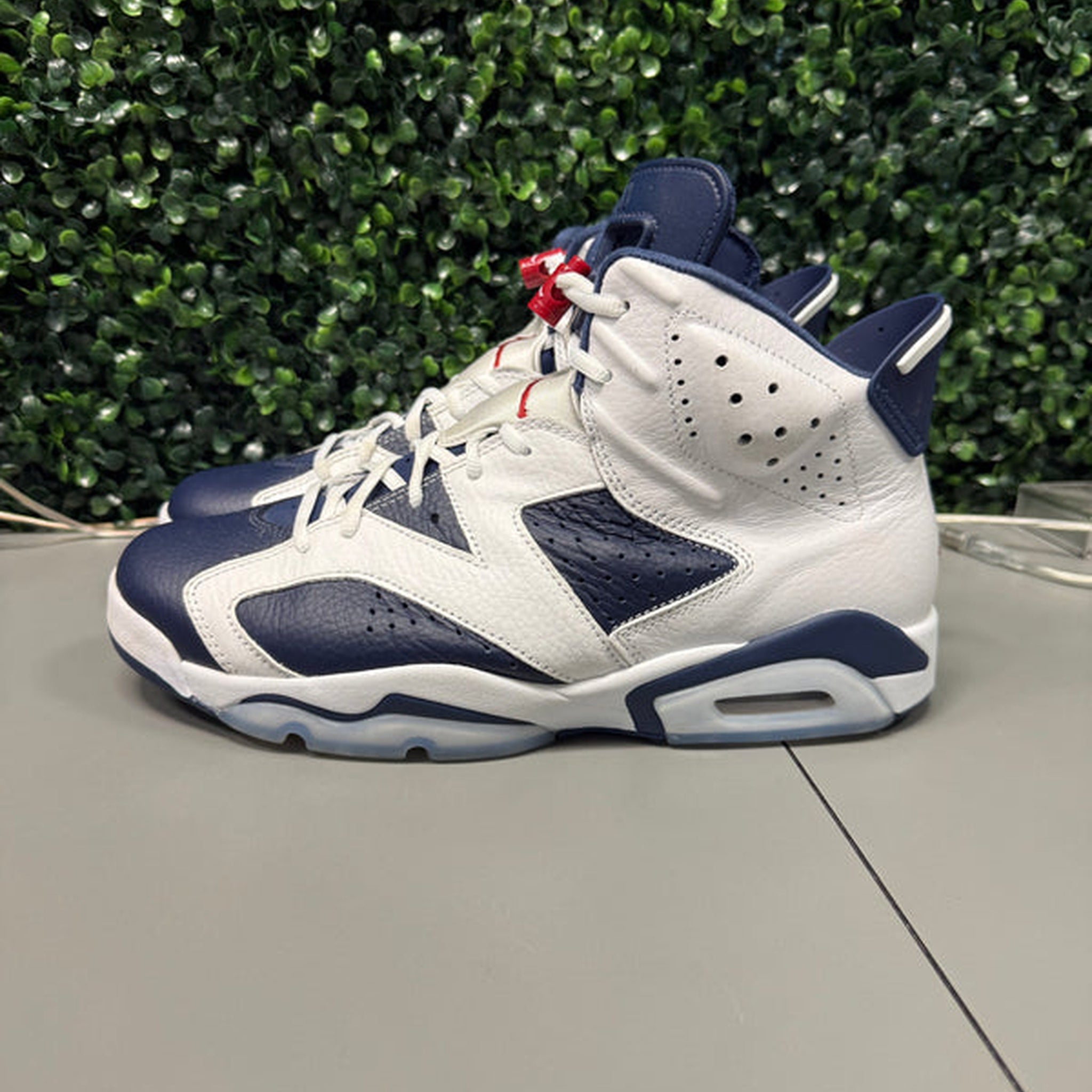 Jordan 6 "Olympics" Size 11 Preowned