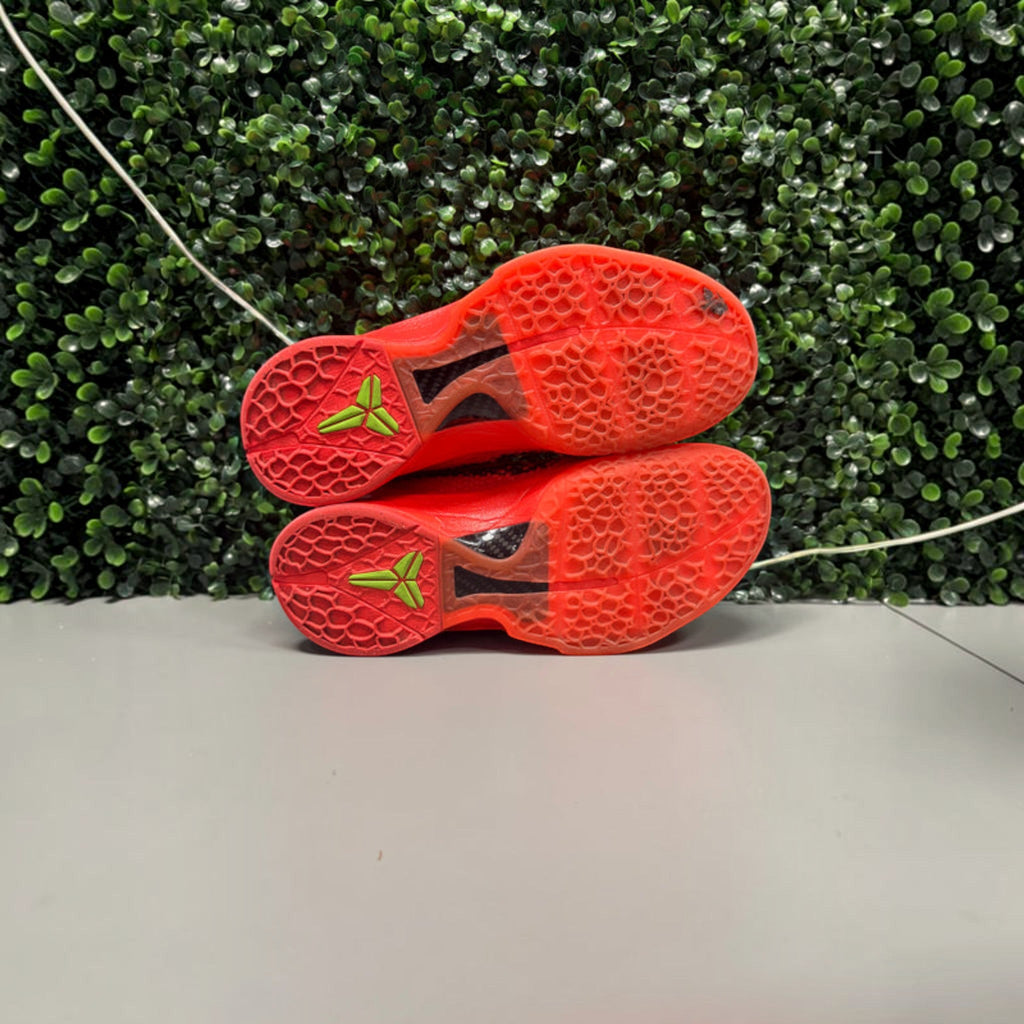 Kobe 6 Protro "Reverse Grinch" Size 8 preowned (No Box) - Hype World