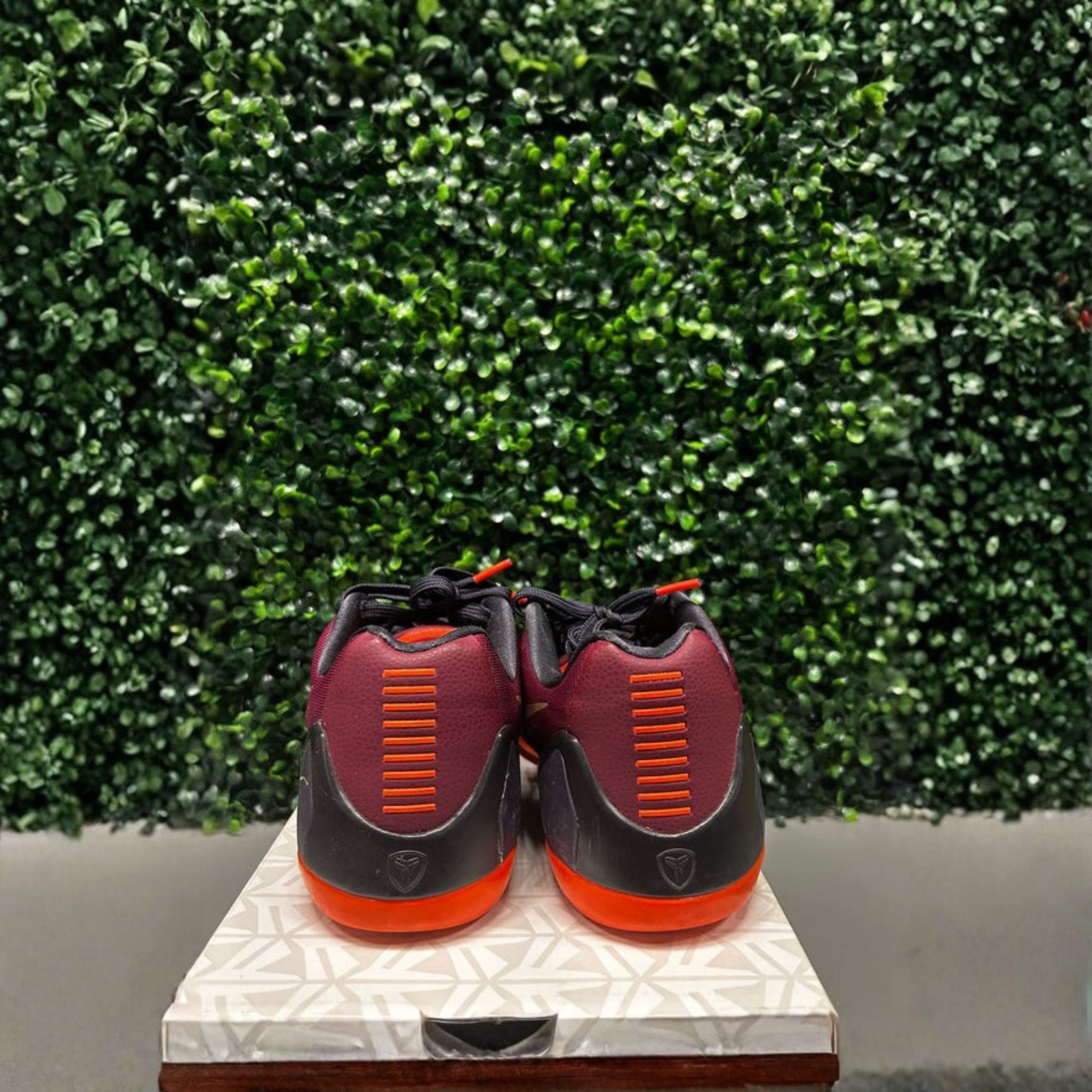 Kobe 9 "Deep Garnet" Size 8.5 Preowned - Hype World