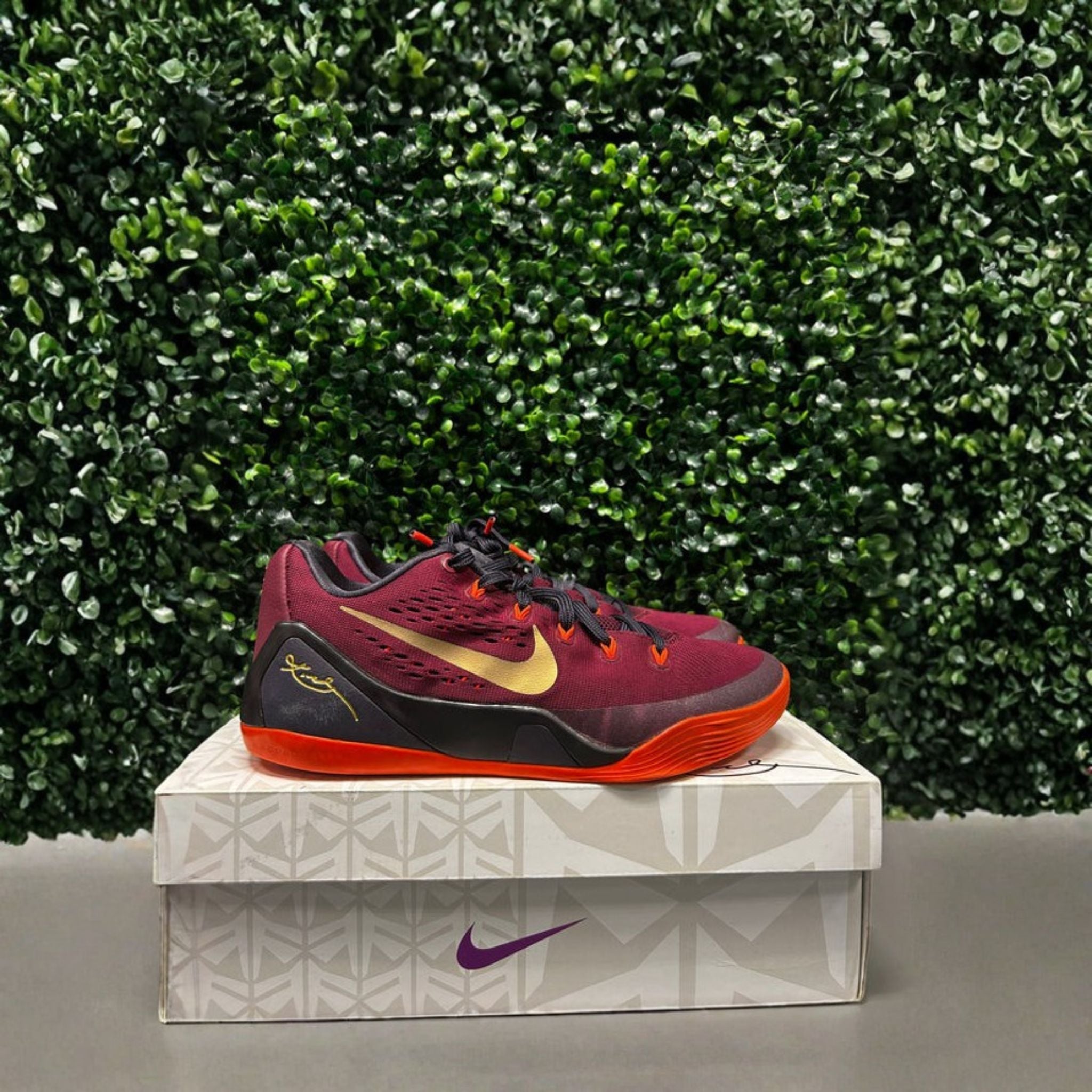Kobe 9 "Deep Garnet" Size 8.5 Preowned - Hype World