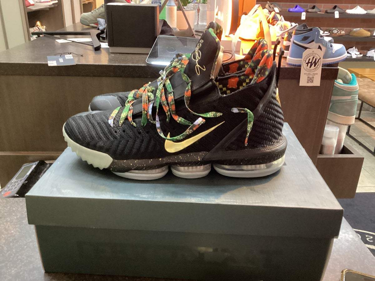 LeBron 16 “Watch the throne” Size 13 Preowned - Hype World