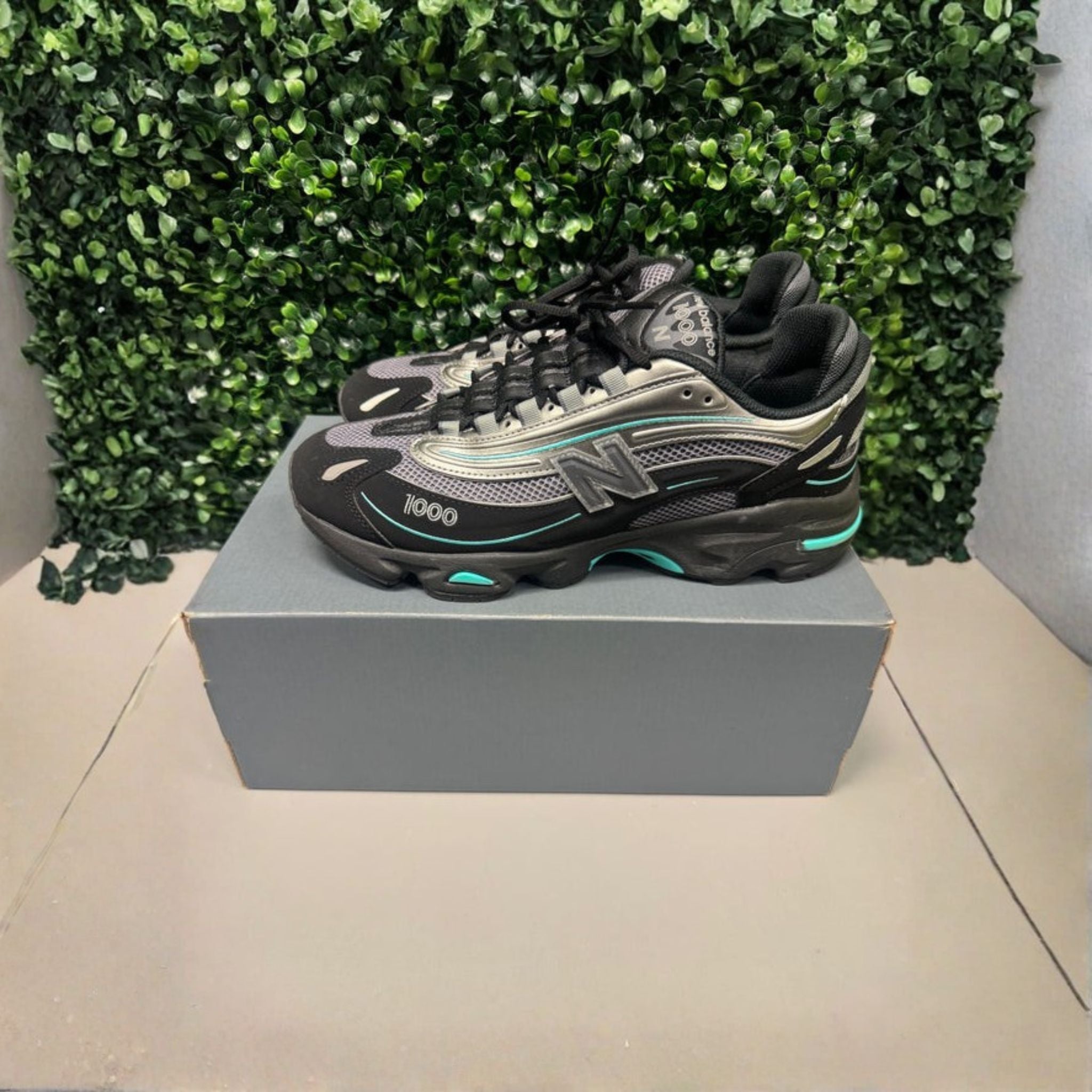 New Balance 1000 "Black Teal" Size 10 Preonwed - Hype World