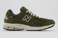 New Balance 2002R Dark Olive - Hype World