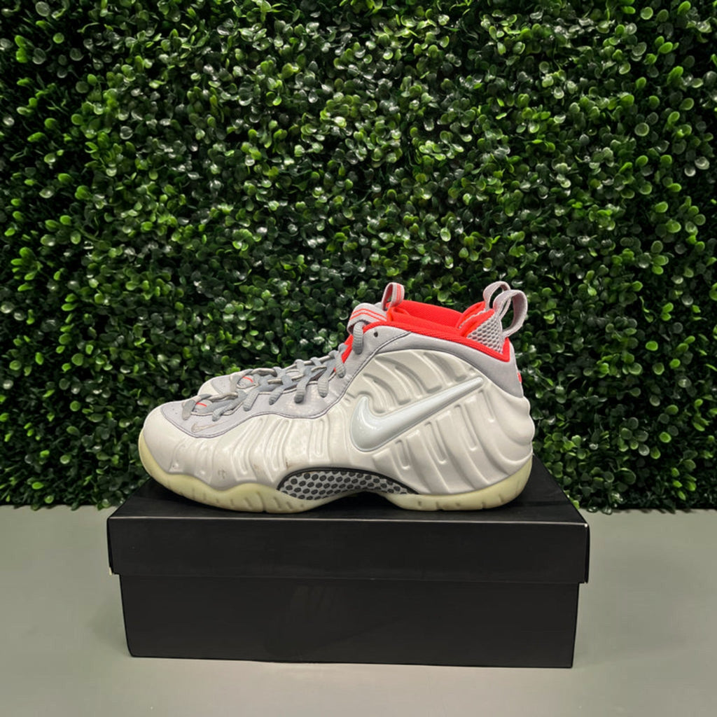 Nike Air Foamposite Pro "Pure Platinum" Size 11.5 Preowned - Hype World