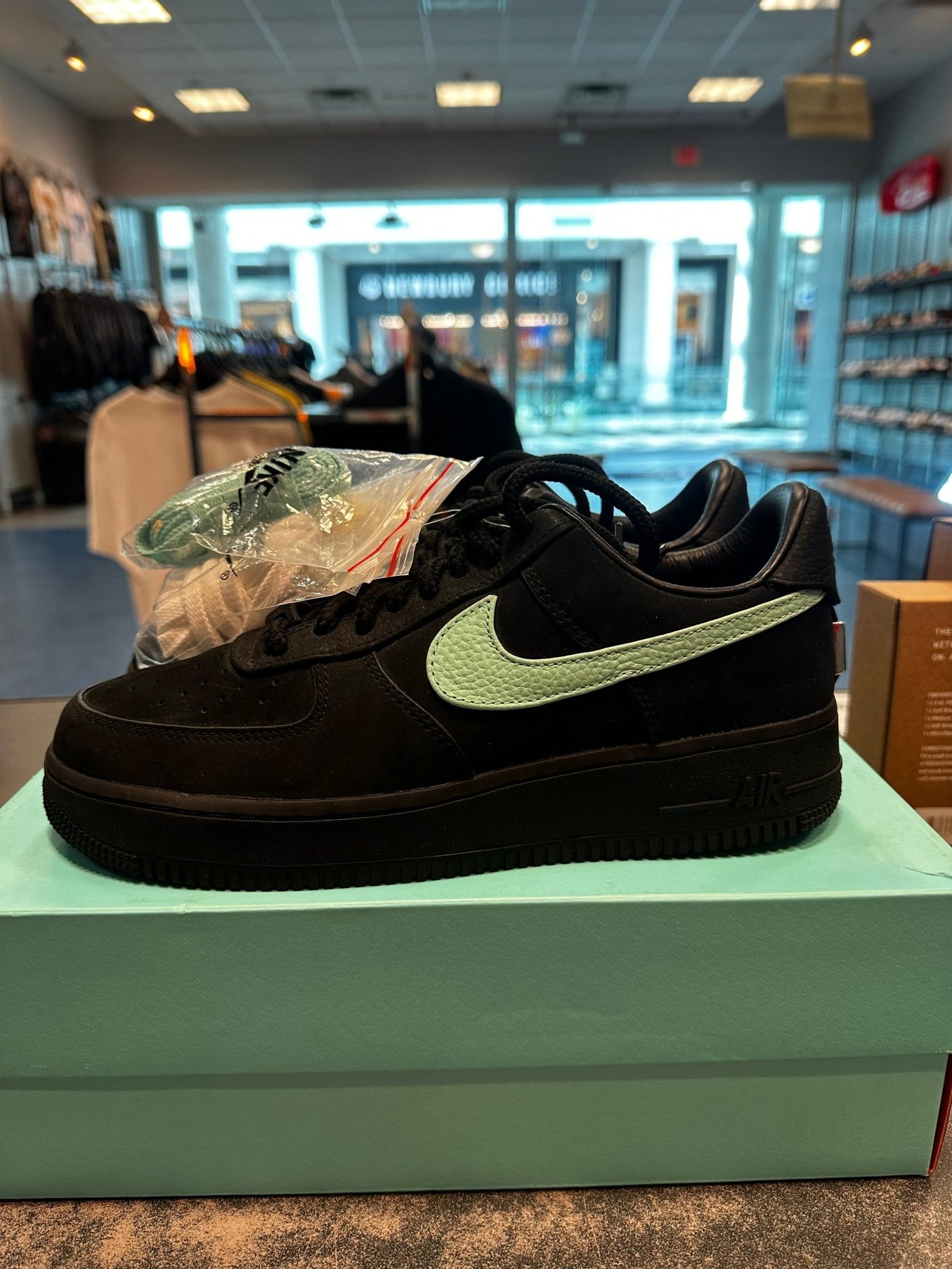 Nike Air Force 1 Low Tiffany & Co. 1837 "Size 9 Preowned - Hype World