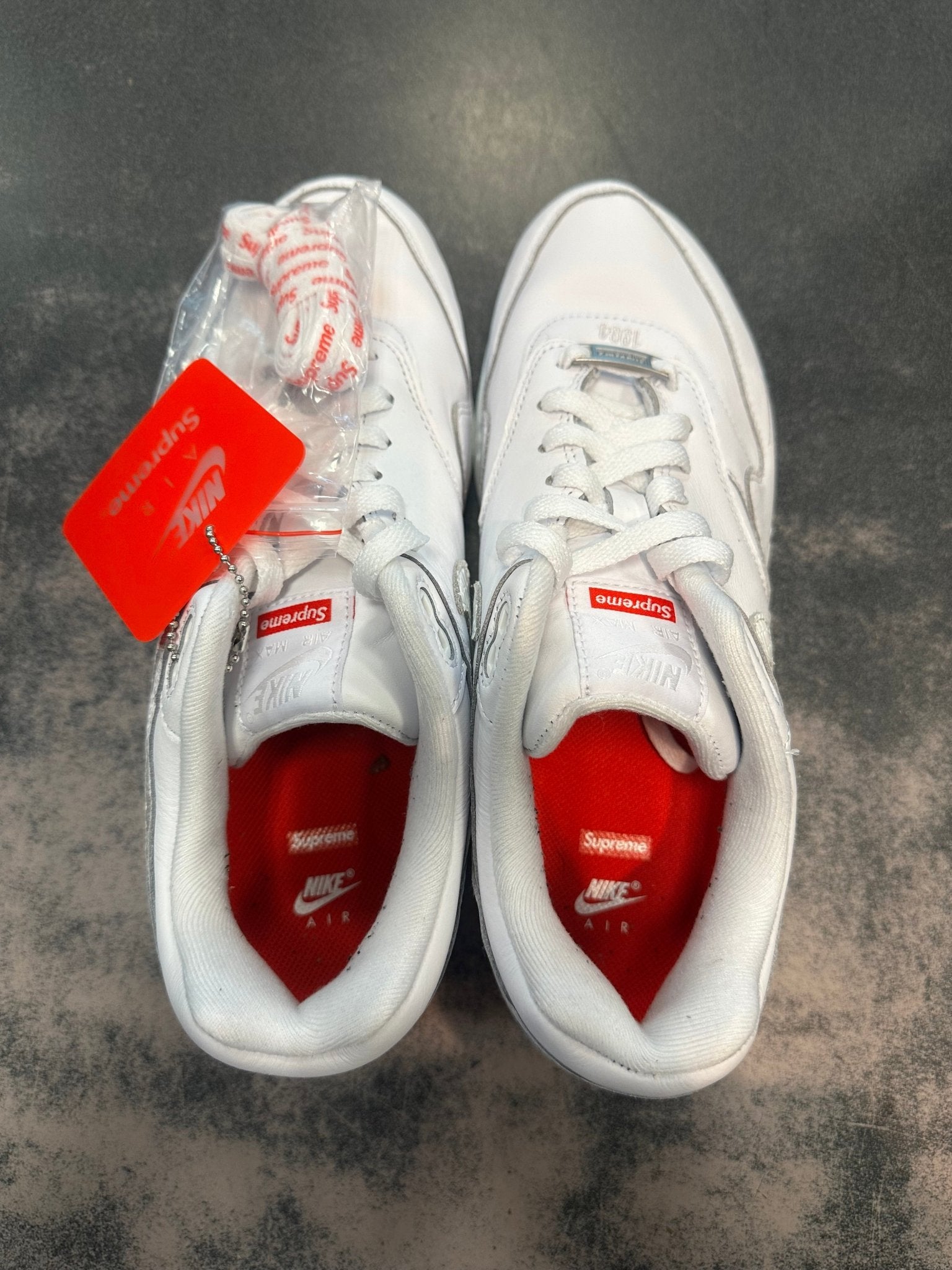Nike Air Max 1 '87 SP Supreme Triple White Size 9 Preowned - Hype World