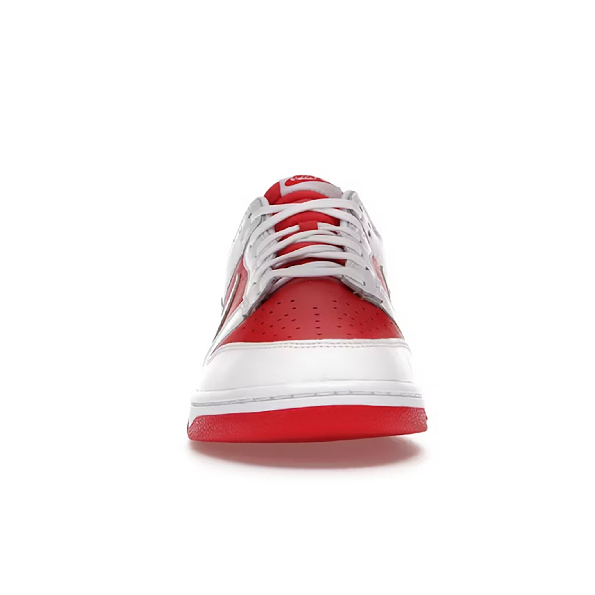 Nike Dunk low "Championship Red" - Hype World