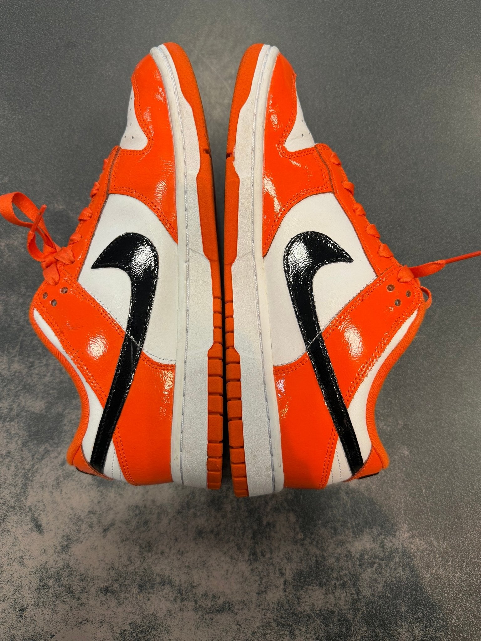 Nike Dunk Low Patent "Halloween" (2022) (Women's) Size 9.5W Preowned - Hype World