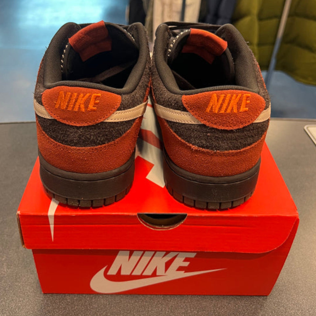 Nike Dunk Low "Red Panda" Size 12M Preowned - Hype World