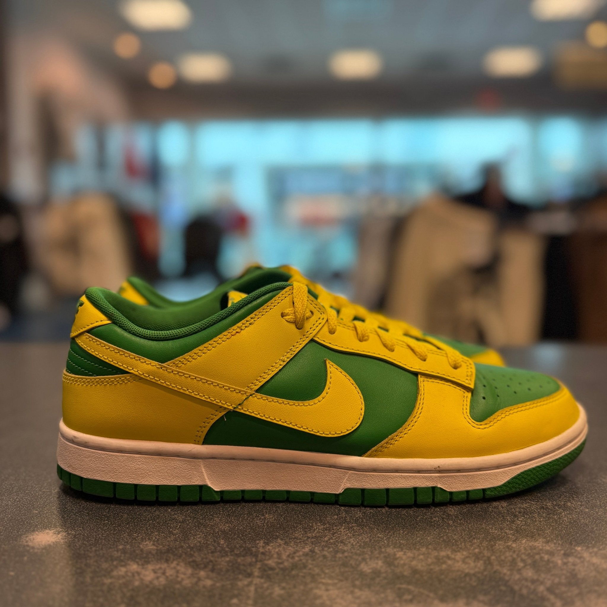 Nike Dunk Low Retro 'Reverse Brazil' Size 9.5M Preowned (NO BOX) - Hype World