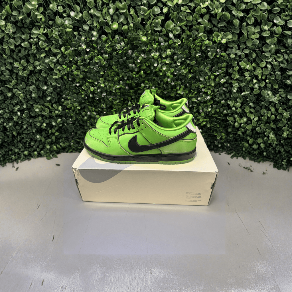 Nike Dunk Low SB Power Puff "Buttercup" Size 9.5 Preowned - Hype World