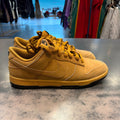 Nike Dunk Low SE "Wheat Gum" Preowned Size 8.5 No Box - Hype World