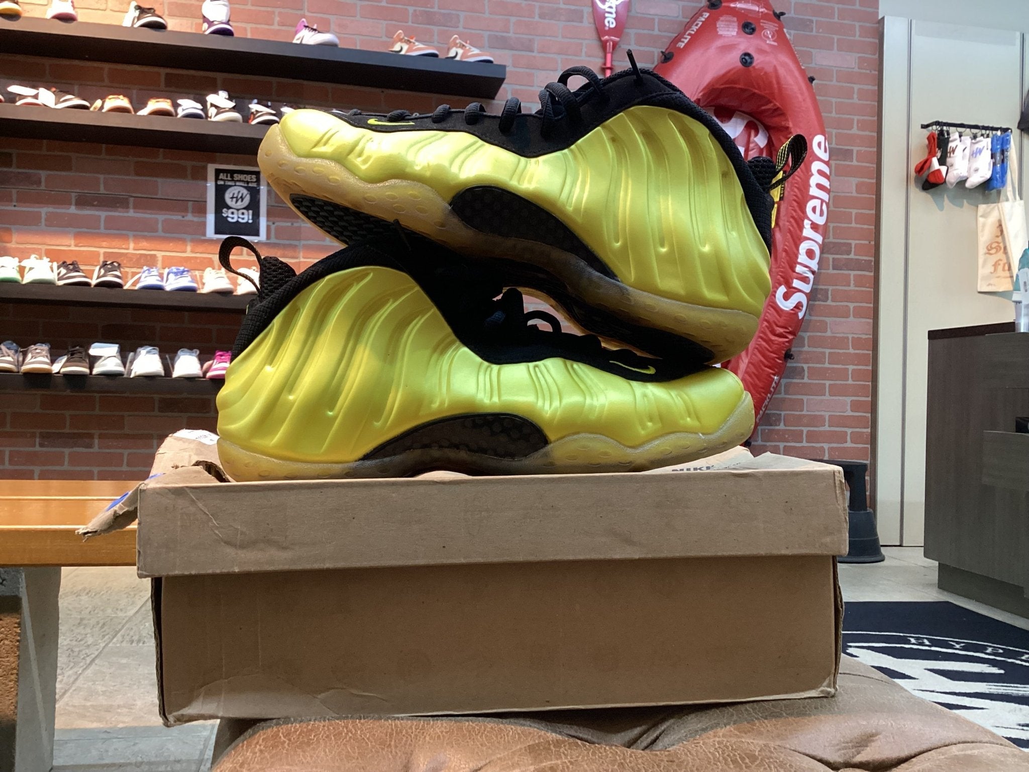 Nike FoamPosite “Electrolime” Size 10 Preowned with box - Hype World