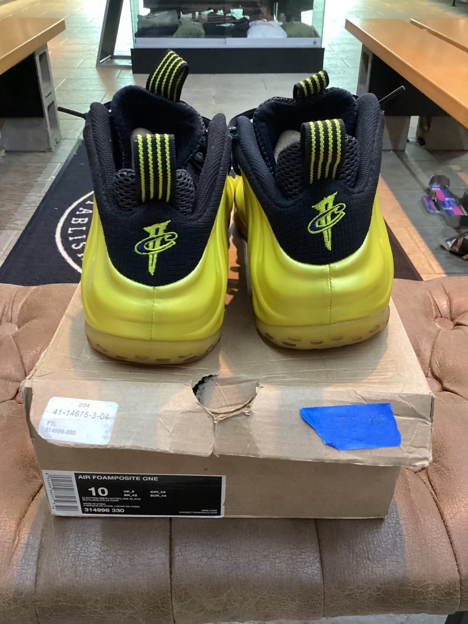 Nike FoamPosite “Electrolime” Size 10 Preowned with box - Hype World