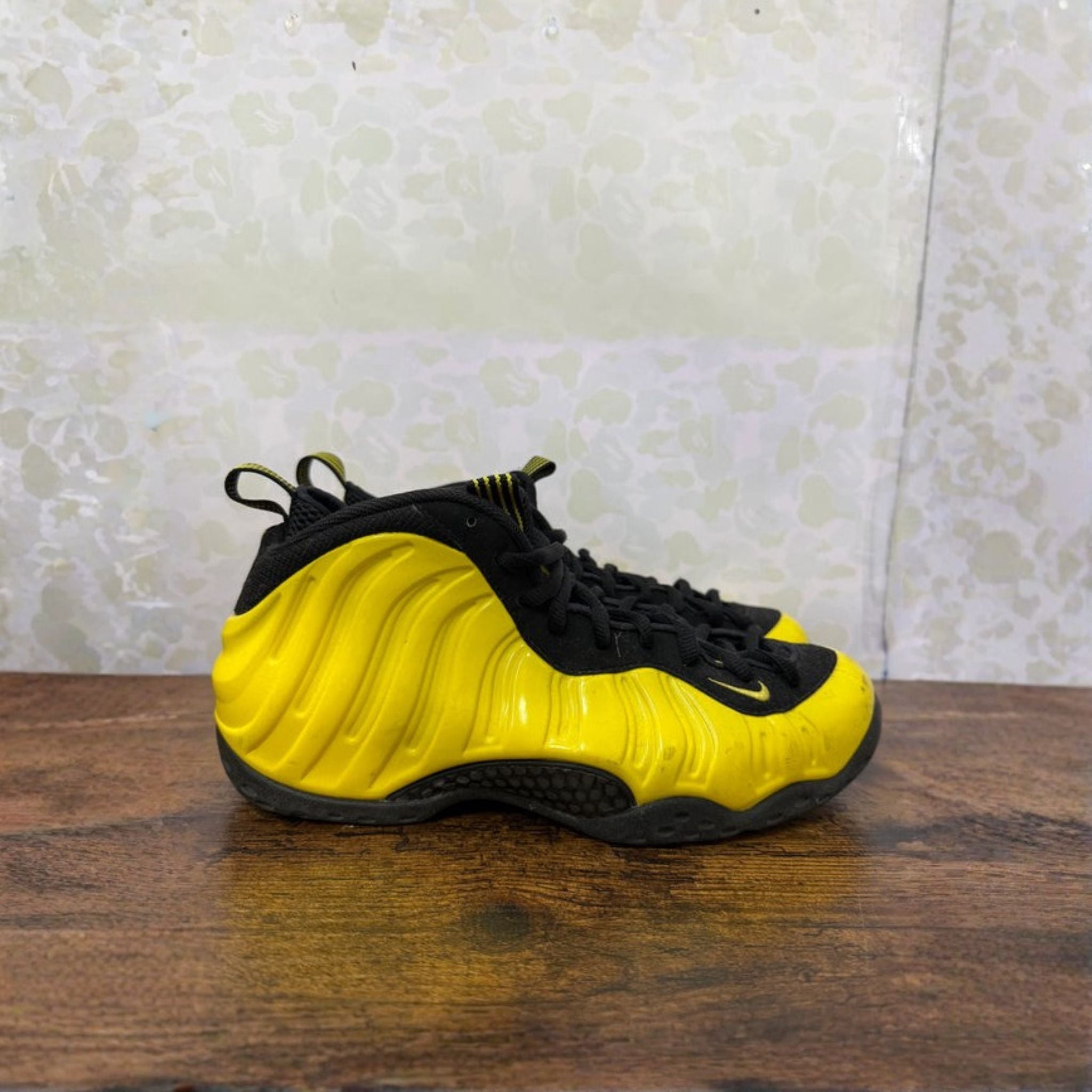 Nike Foamposite “Wu-Tang Yellow” Size 9 Preowned - Hype World