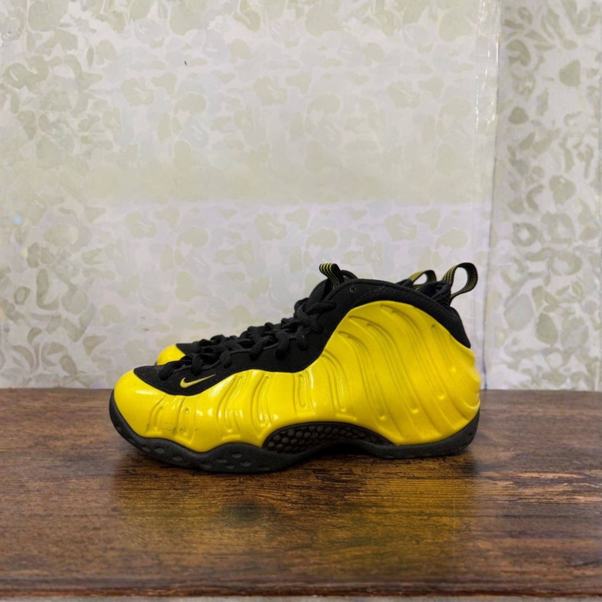Nike Foamposite “Wu-Tang Yellow” Size 9 Preowned - Hype World