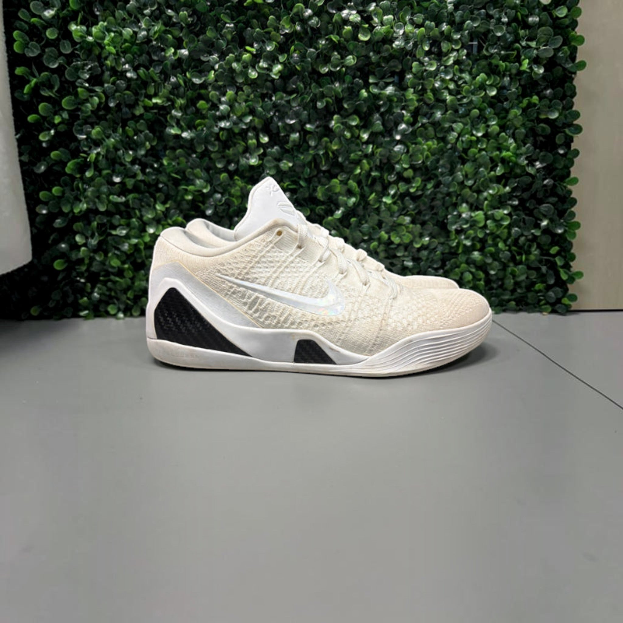 Nike Kobe 9 Elite Low Protro "Halo" Size 9.5 Preowned (No Box) - Hype World