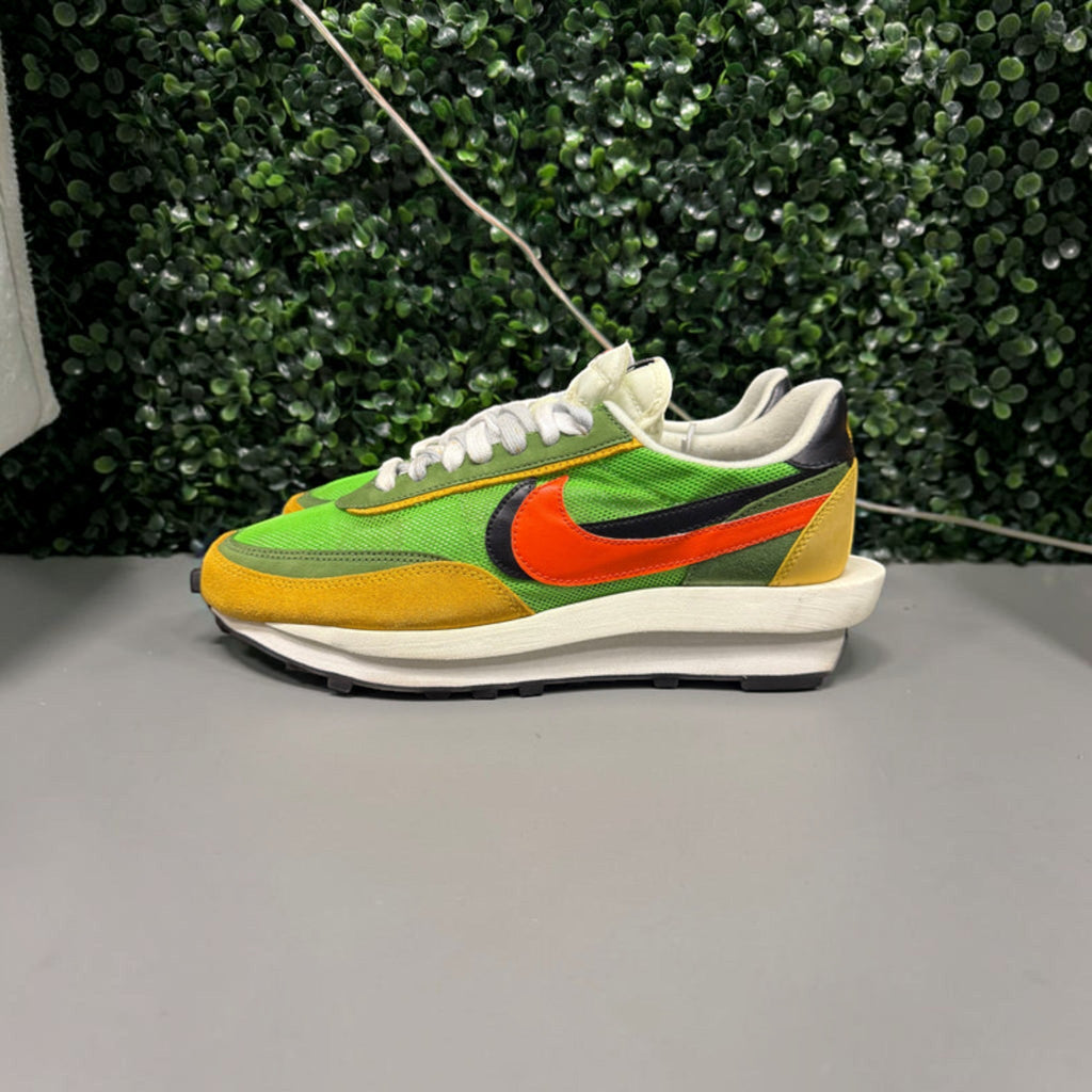 Nike LD Waffle “Sacai Green Gusto” Size 9.5 Preowned - Hype World