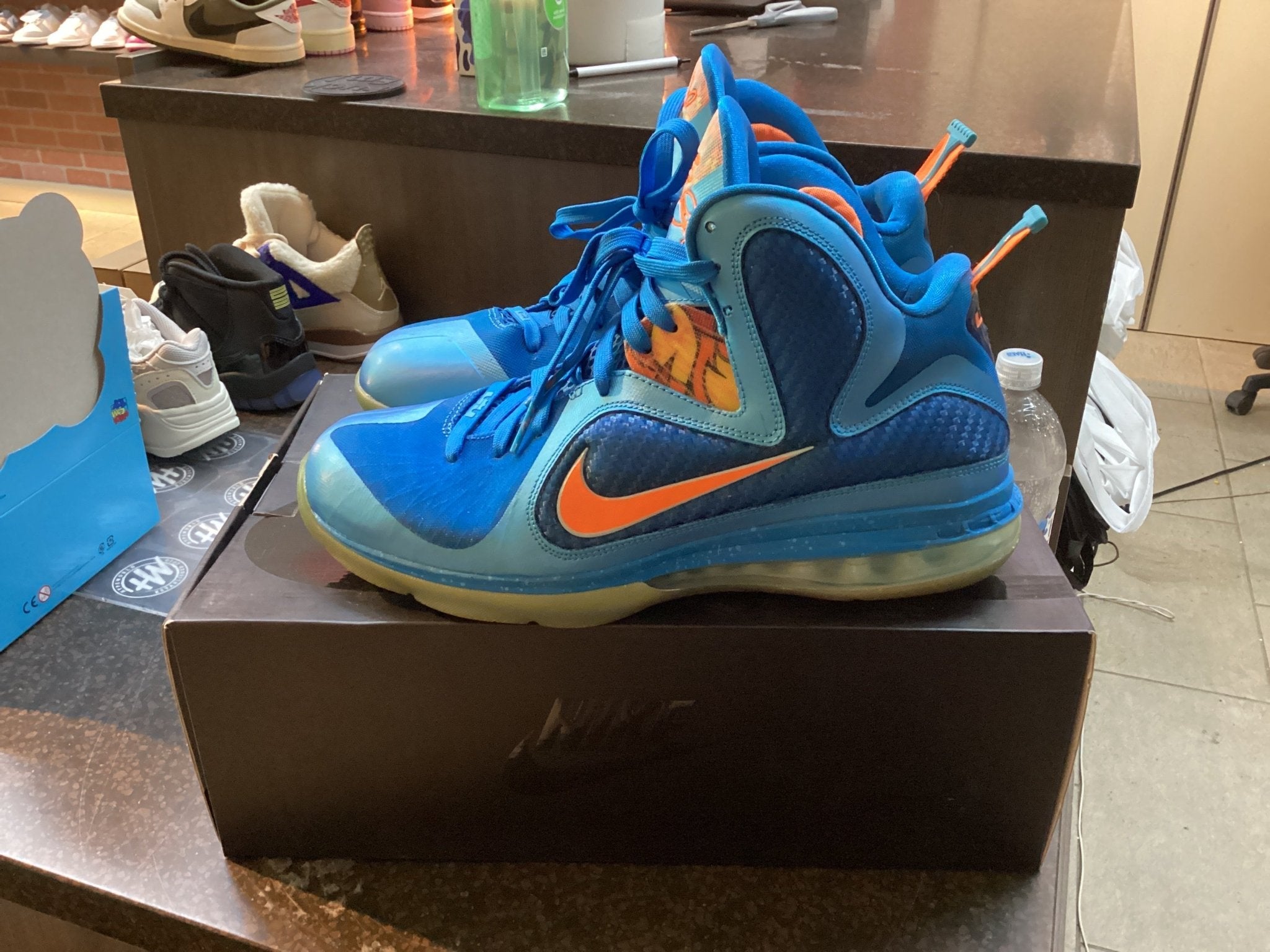 Nike LeBron 9 “China” Preowned Size 10.5 Rep Box - Hype World