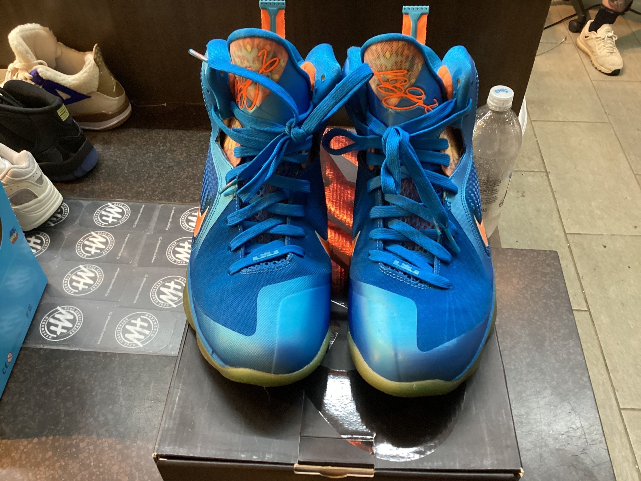 Nike LeBron 9 “China” Preowned Size 10.5 Rep Box - Hype World