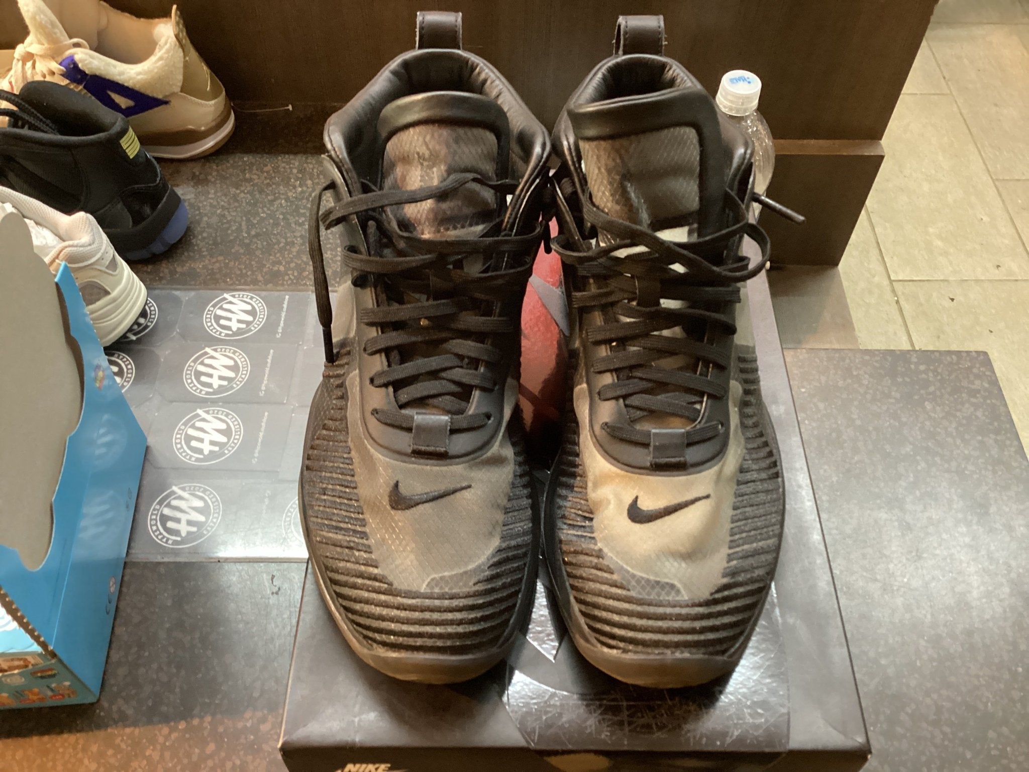 Nike LeBron Icon “John Elliot Black” Preowned Size 10 - Hype World