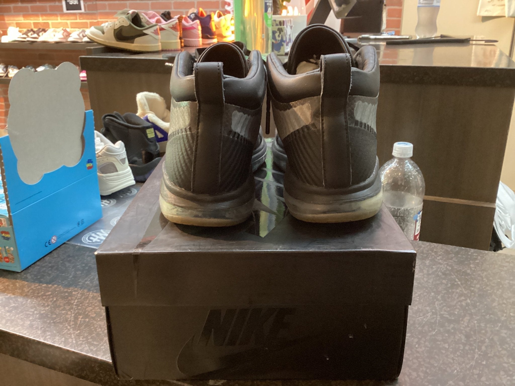 Nike LeBron Icon “John Elliot Black” Preowned Size 10 - Hype World