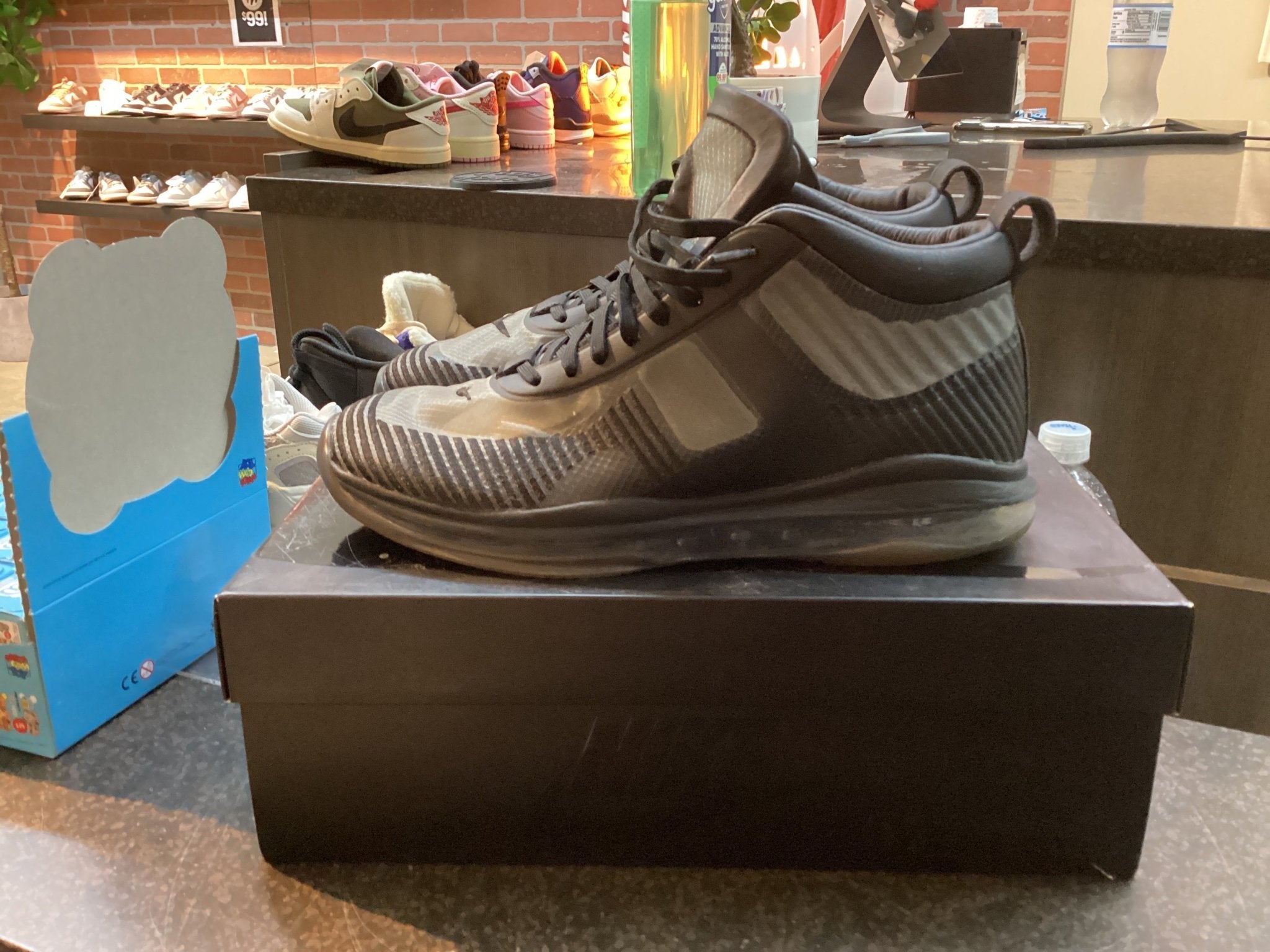Nike LeBron Icon “John Elliot Black” Preowned Size 10 - Hype World