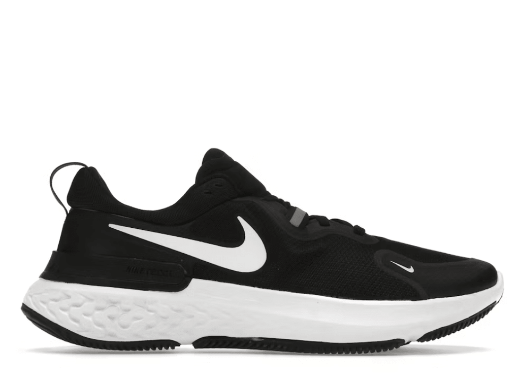 Nike React Miler Black White - Hype World
