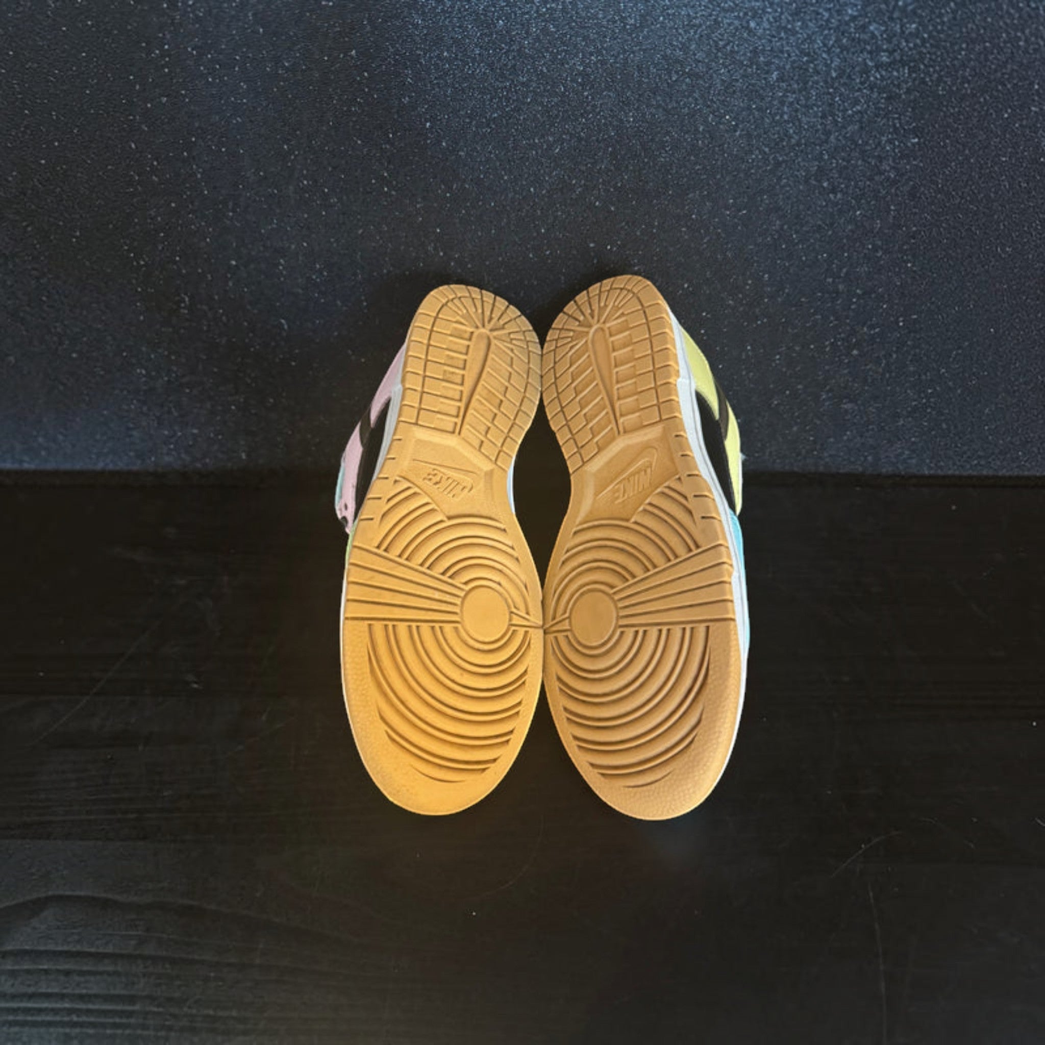 Nike SB Dunk 'FREE .99' Size 8 Preowned with no box SHBF - Hype World