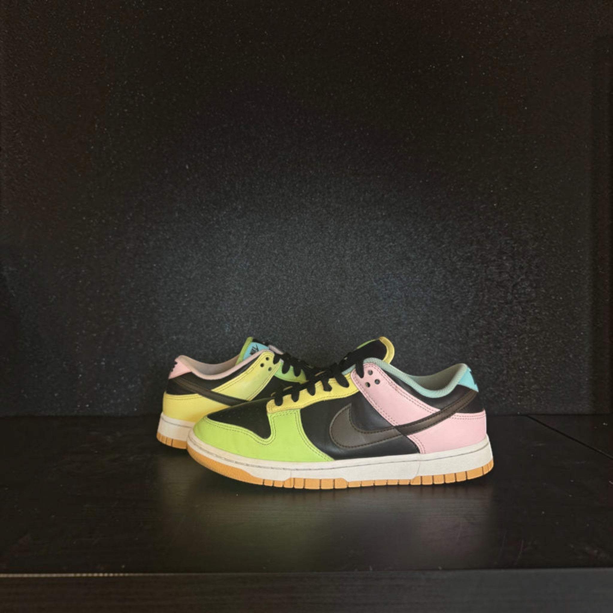 Nike SB Dunk 'FREE .99' Size 8 Preowned with no box SHBF - Hype World