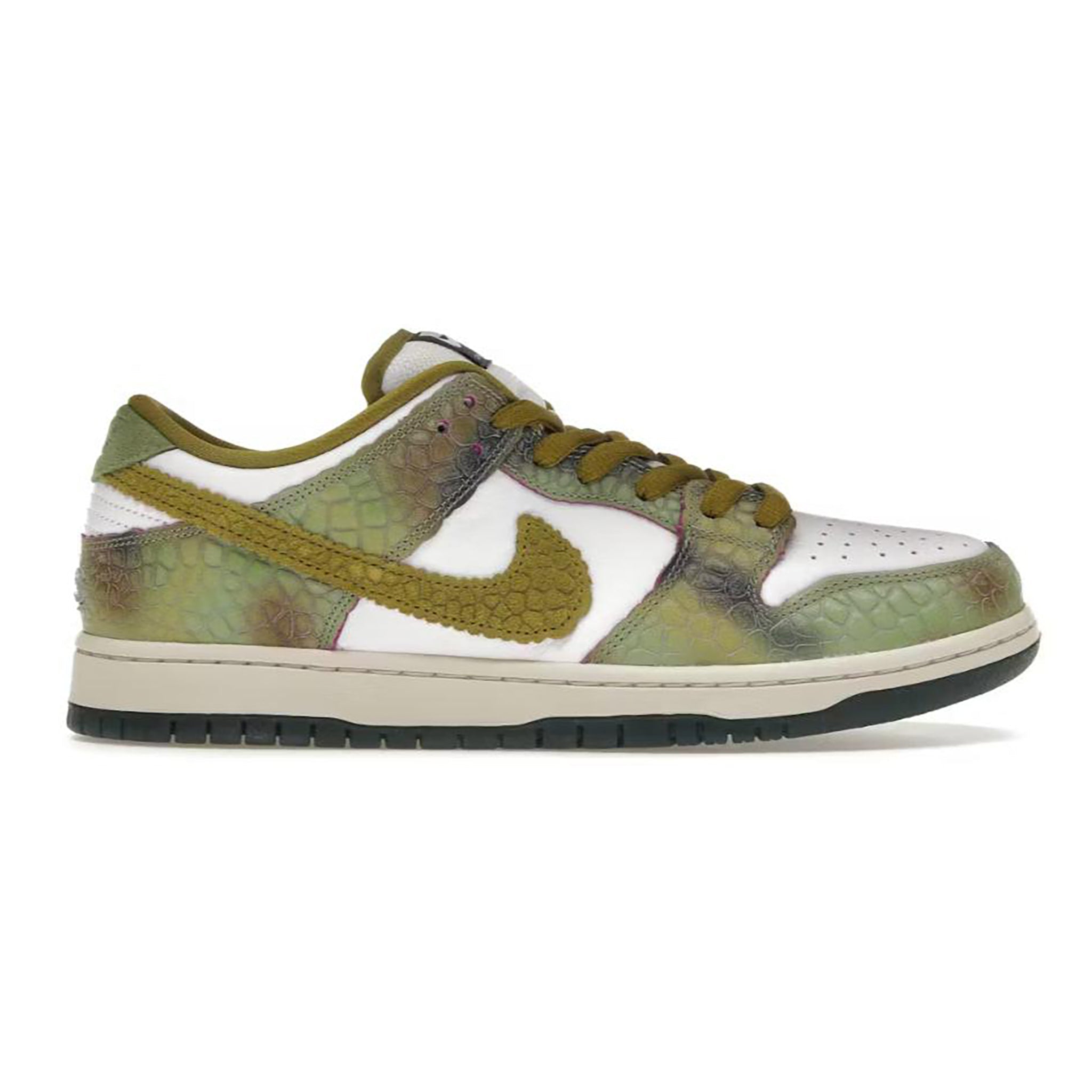 Nike SB Dunk Low “Alexis Sablone Chameleon” - Hype World