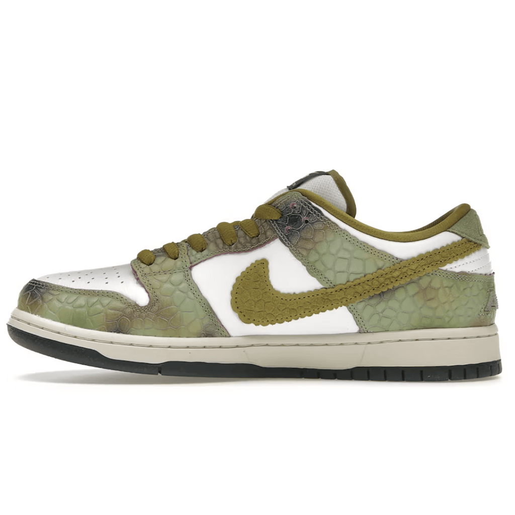 Nike SB Dunk Low “Alexis Sablone Chameleon” - Hype World