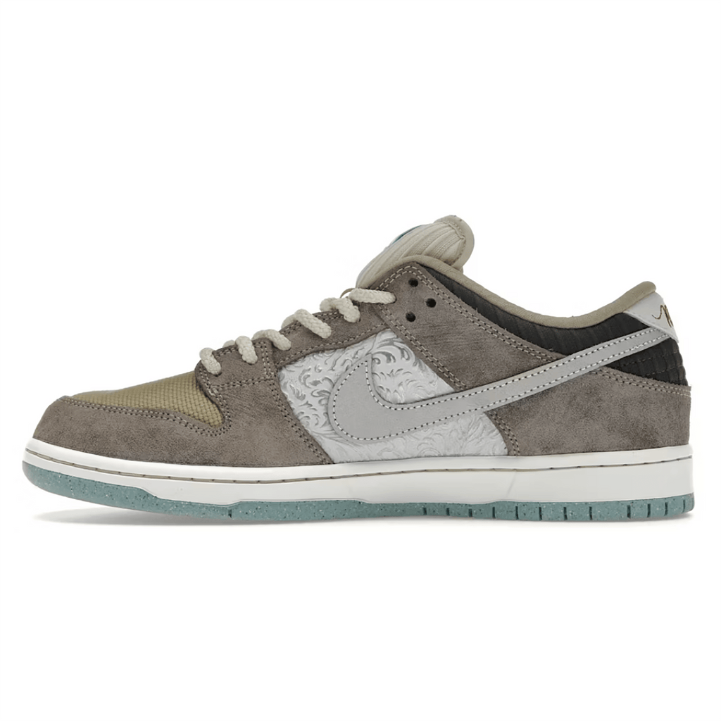 Nike SB Dunk Low “Big Money Savings” - Hype World