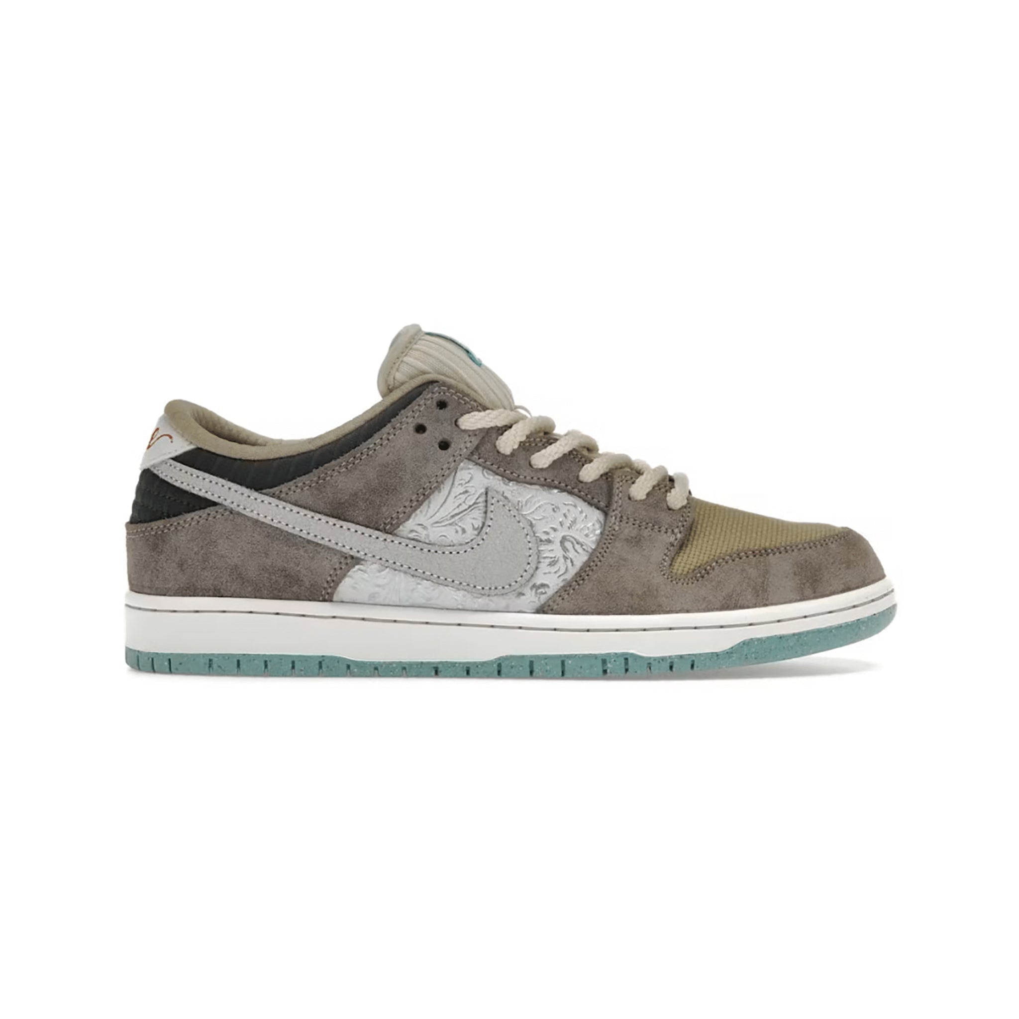 Nike SB Dunk Low “Big Money Savings” - Hype World