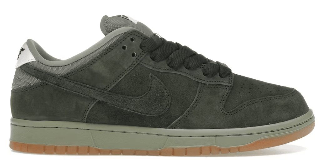 Nike SB Dunk Low Pro B "Sequoia" - Hype World